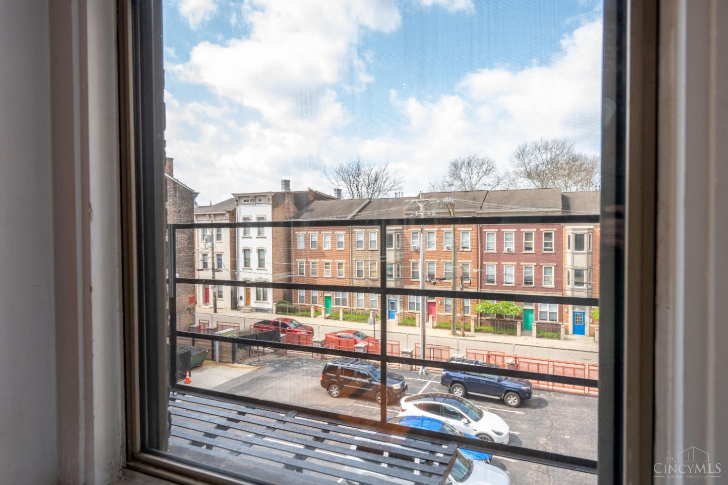 1345 Main Street Unit: 11