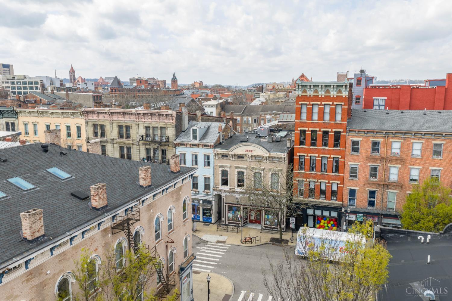 1345 Main Street Unit: 11
