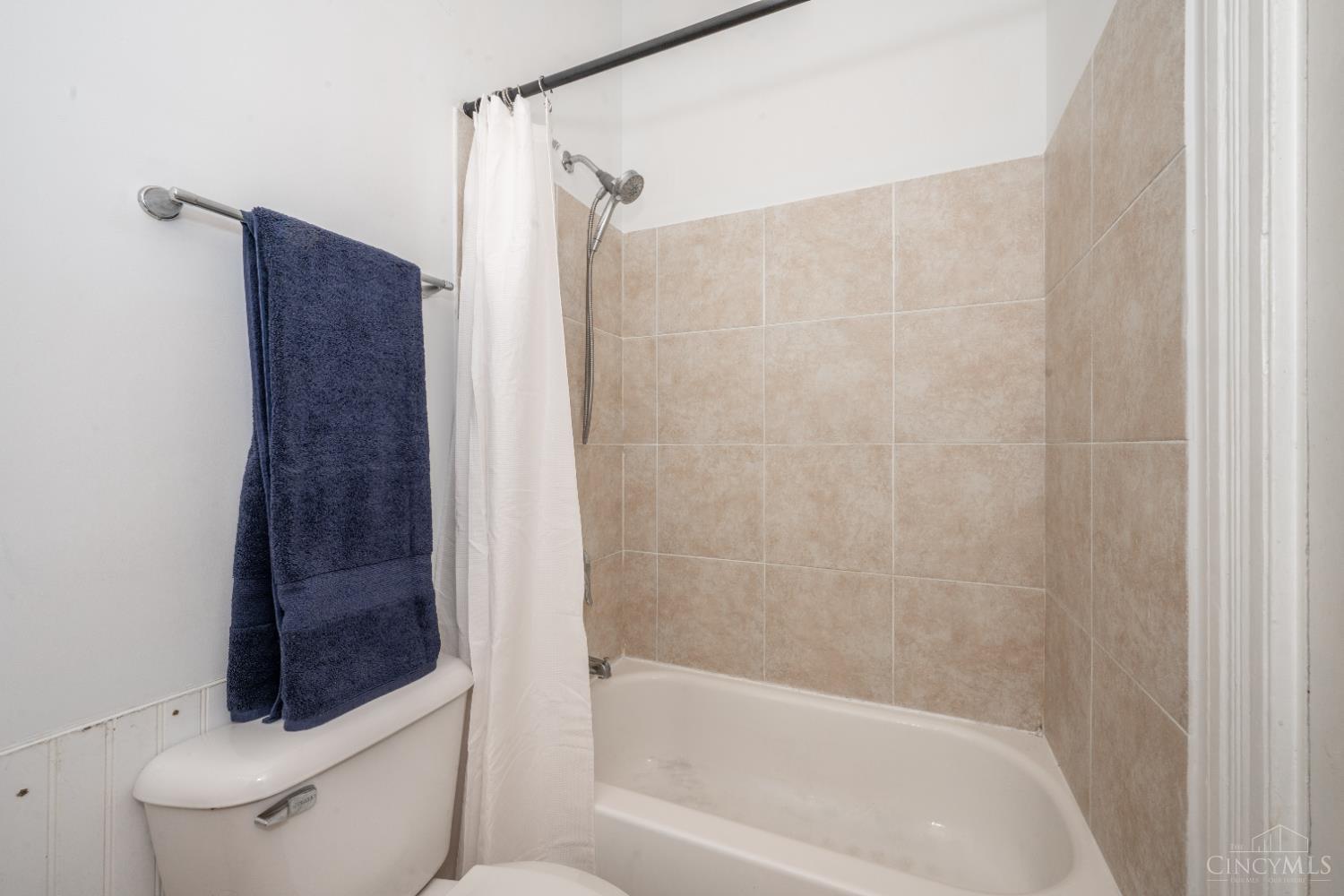 1345 Main Street Unit: 11