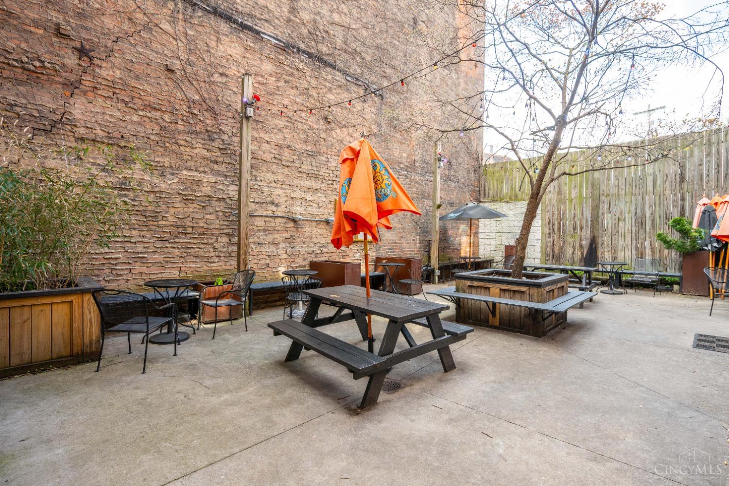 1345 Main Street Unit: 11