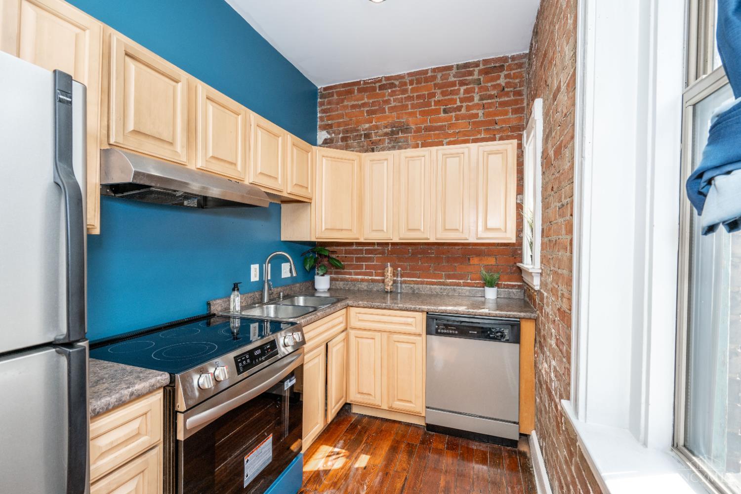1345 Main Street Unit: 11