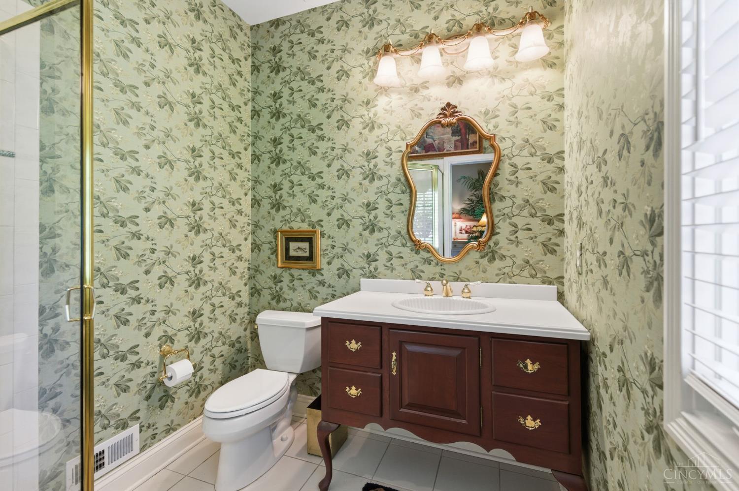 11 Camargo Canyon Drive