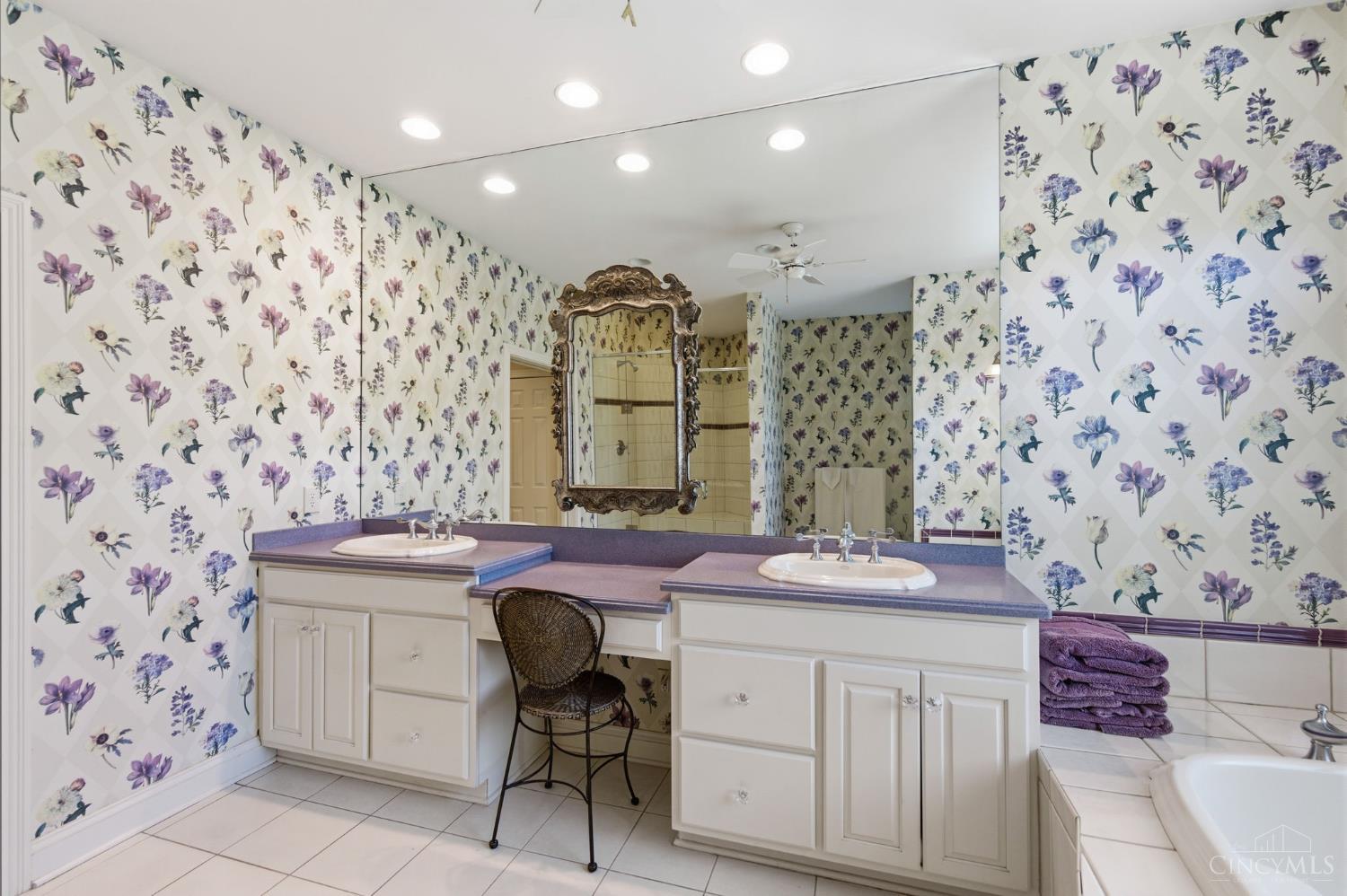 11 Camargo Canyon Drive