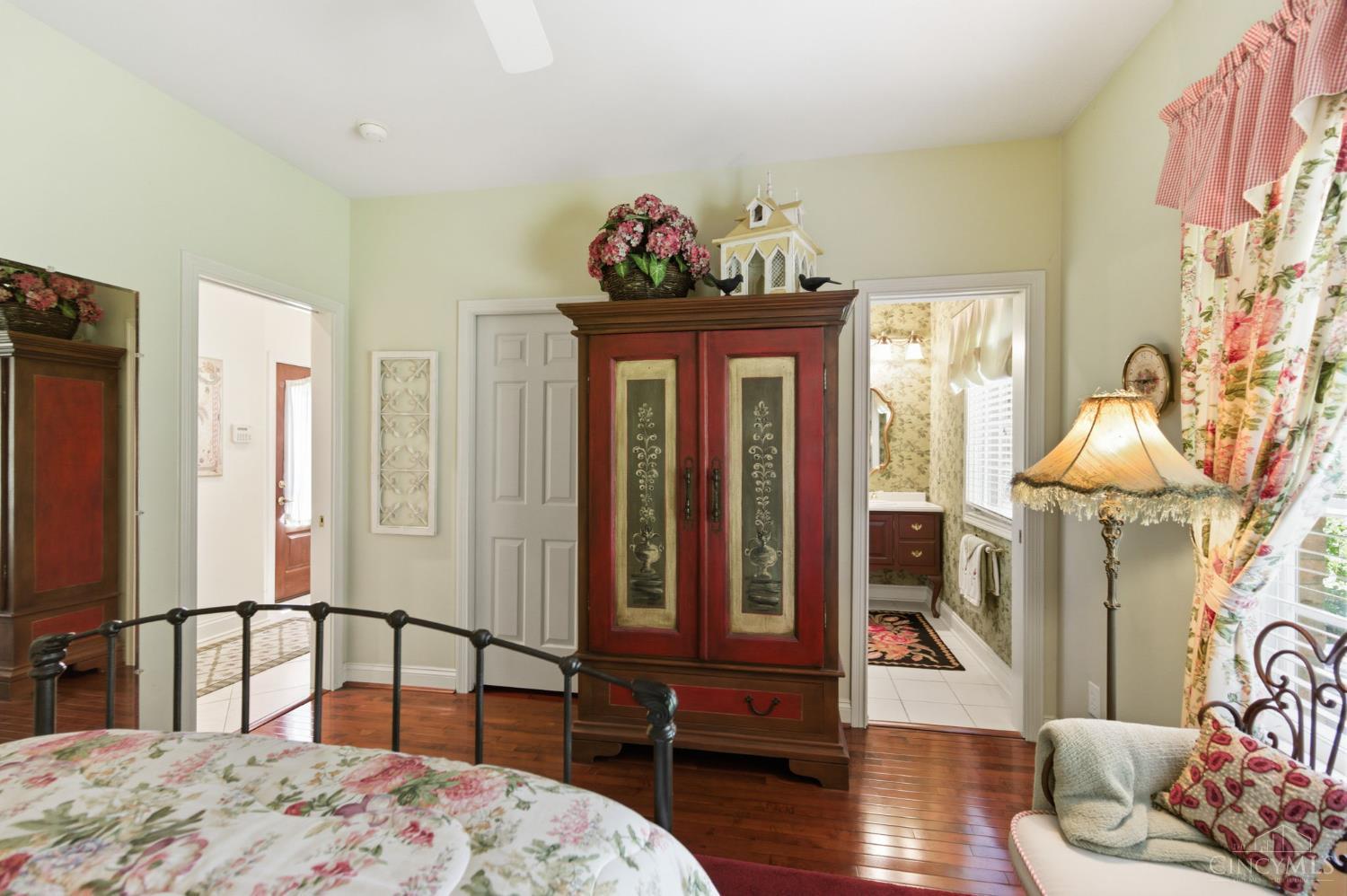 11 Camargo Canyon Drive