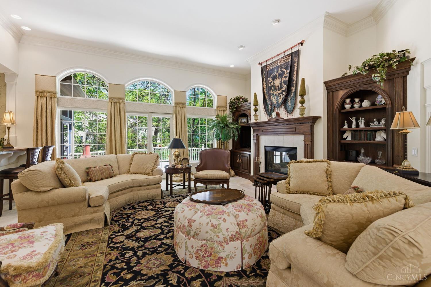 11 Camargo Canyon Drive