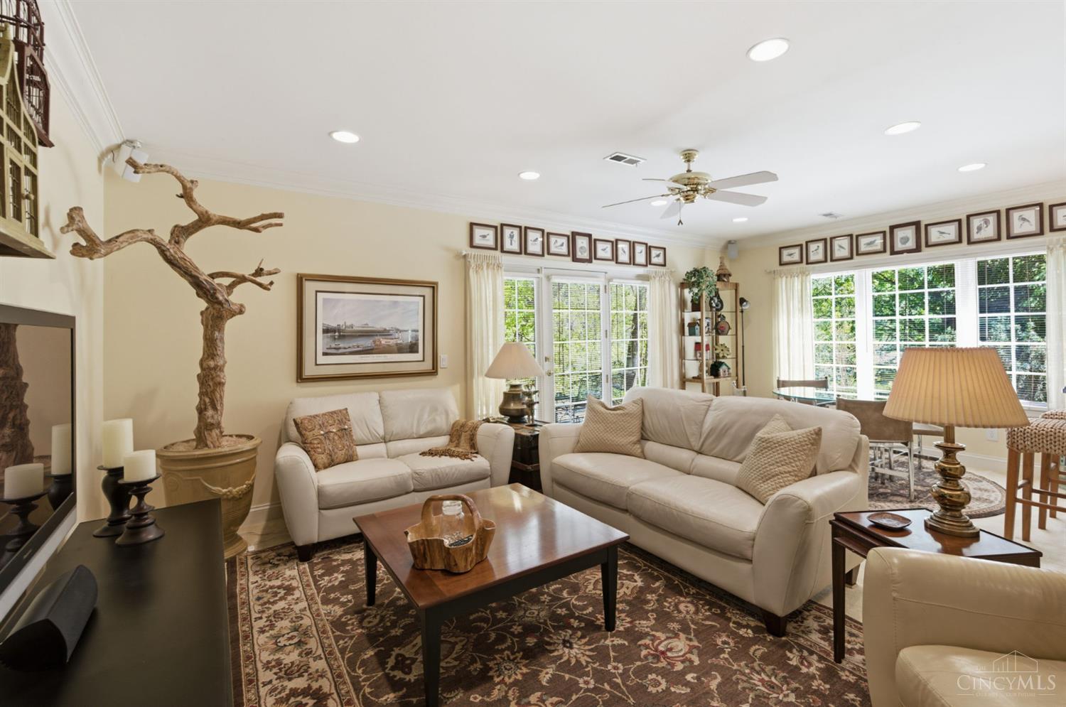 11 Camargo Canyon Drive