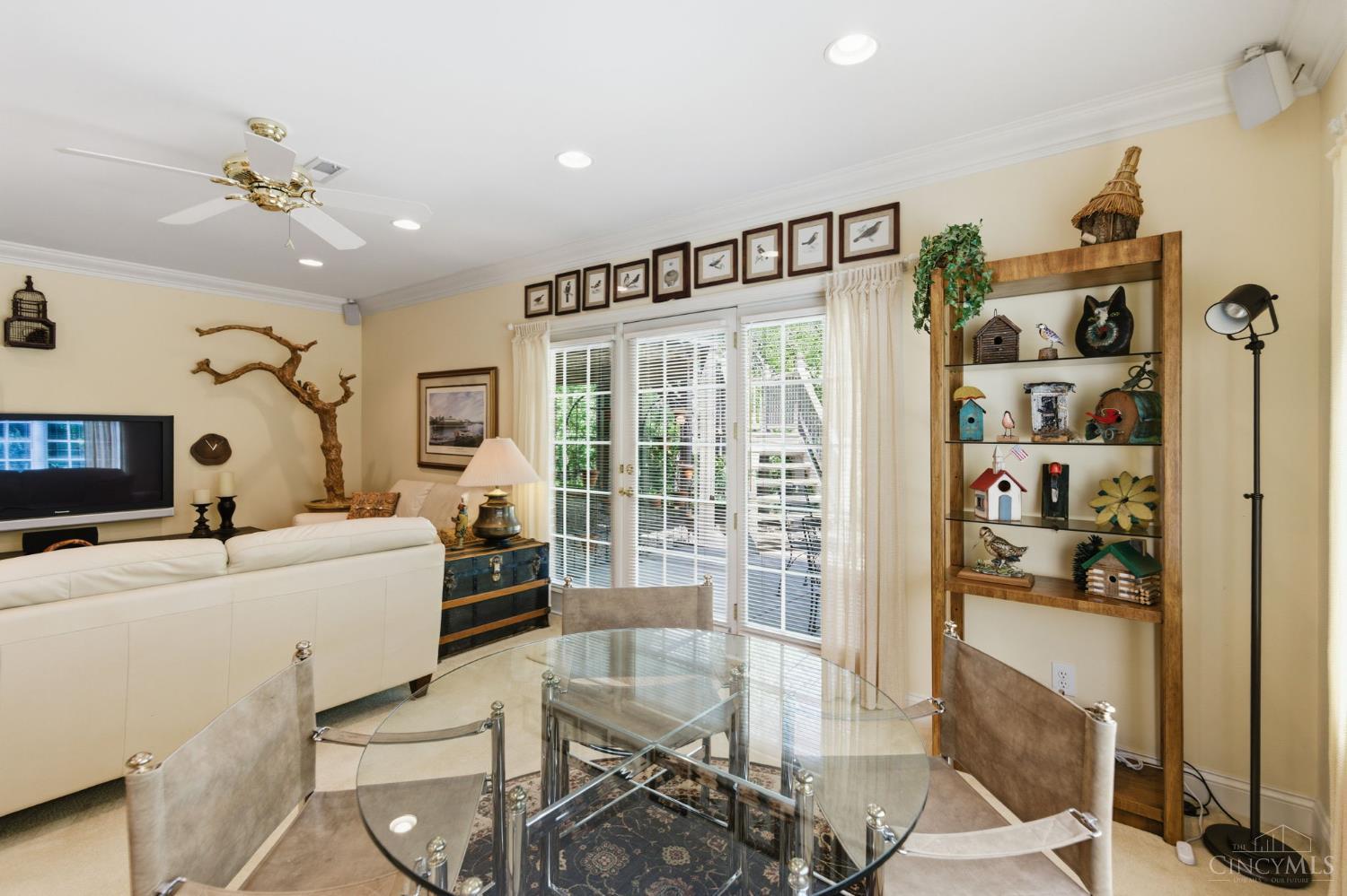 11 Camargo Canyon Drive