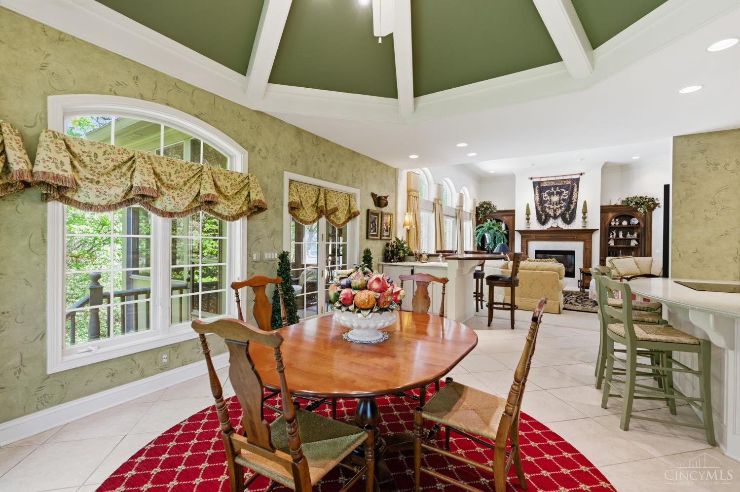 11 Camargo Canyon Drive