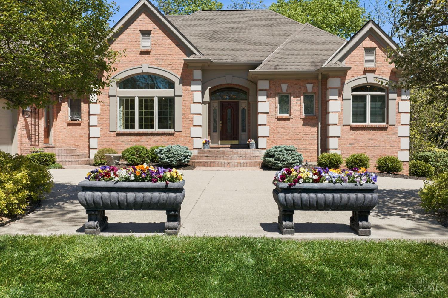 11 Camargo Canyon Drive