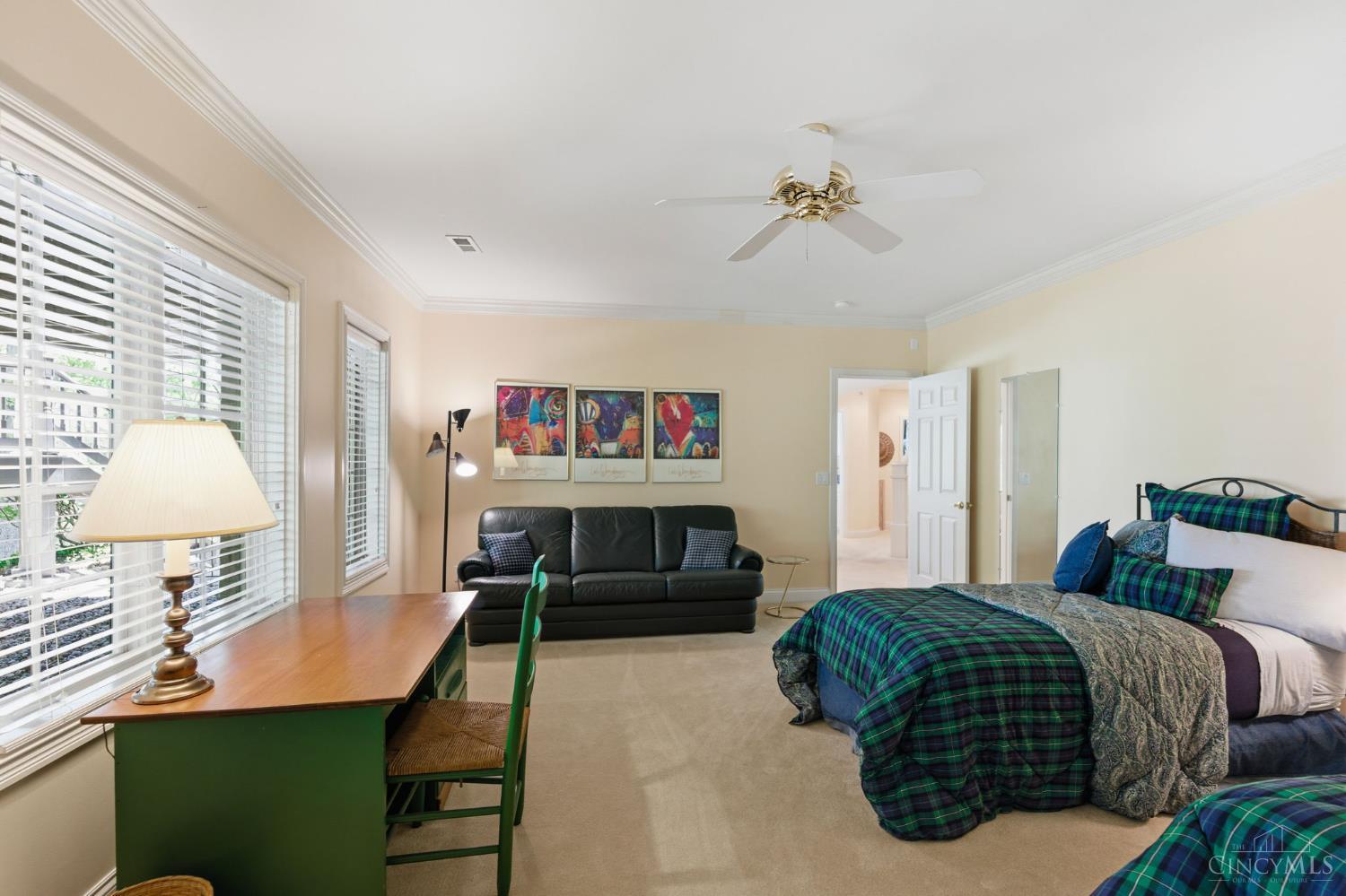 11 Camargo Canyon Drive