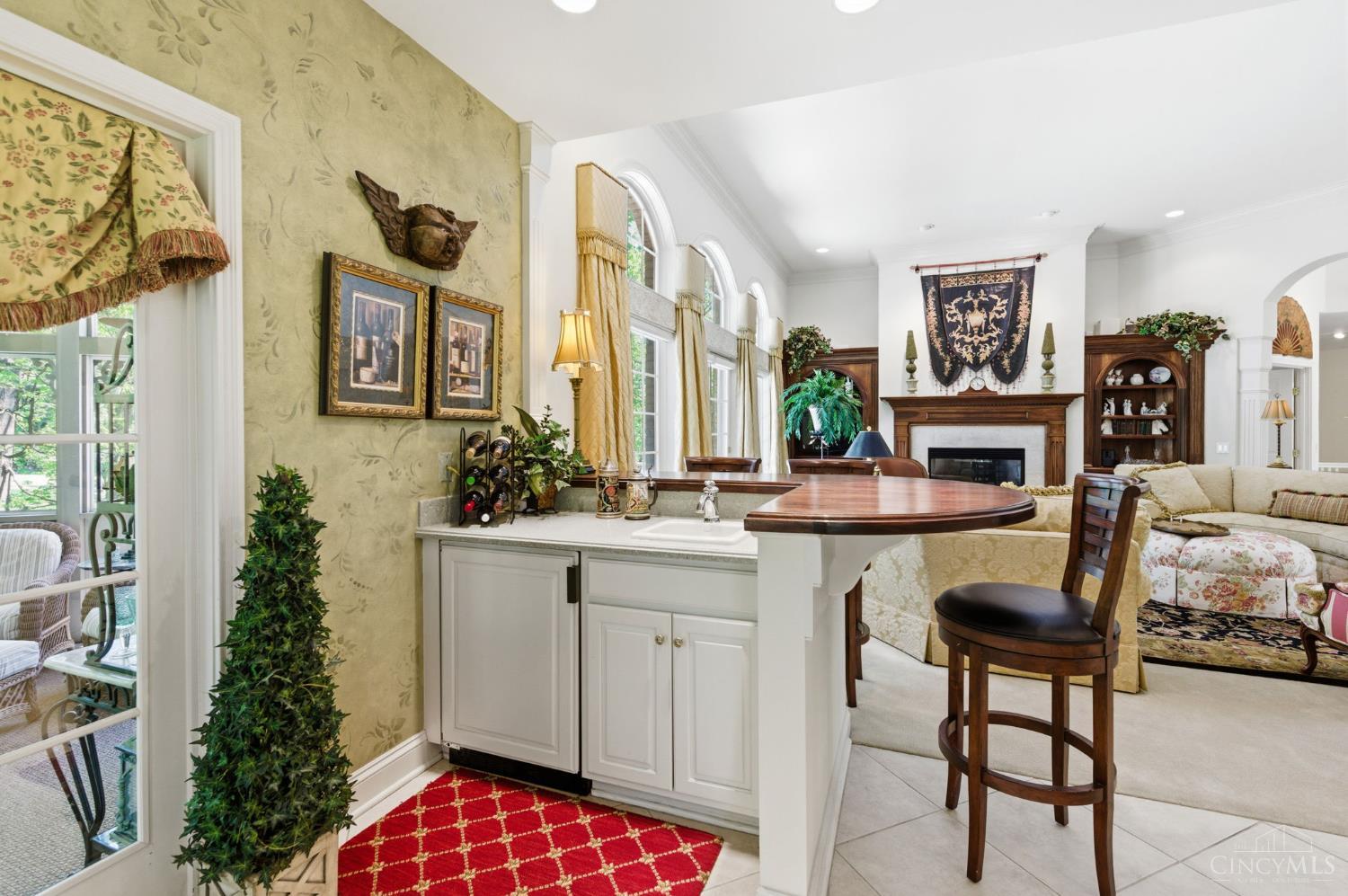 11 Camargo Canyon Drive