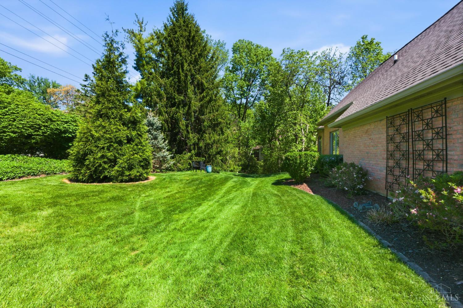 11 Camargo Canyon Drive