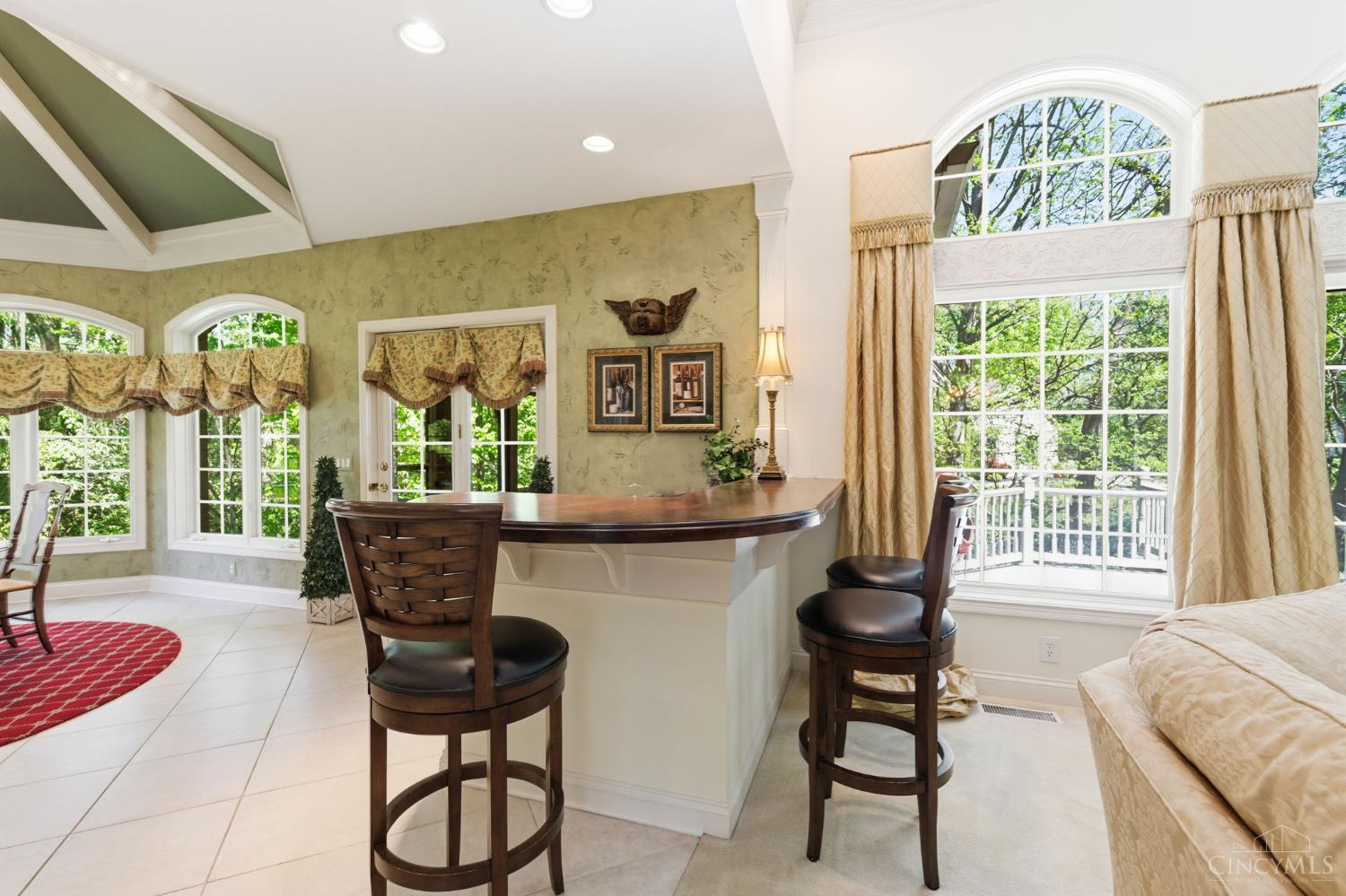 11 Camargo Canyon Drive