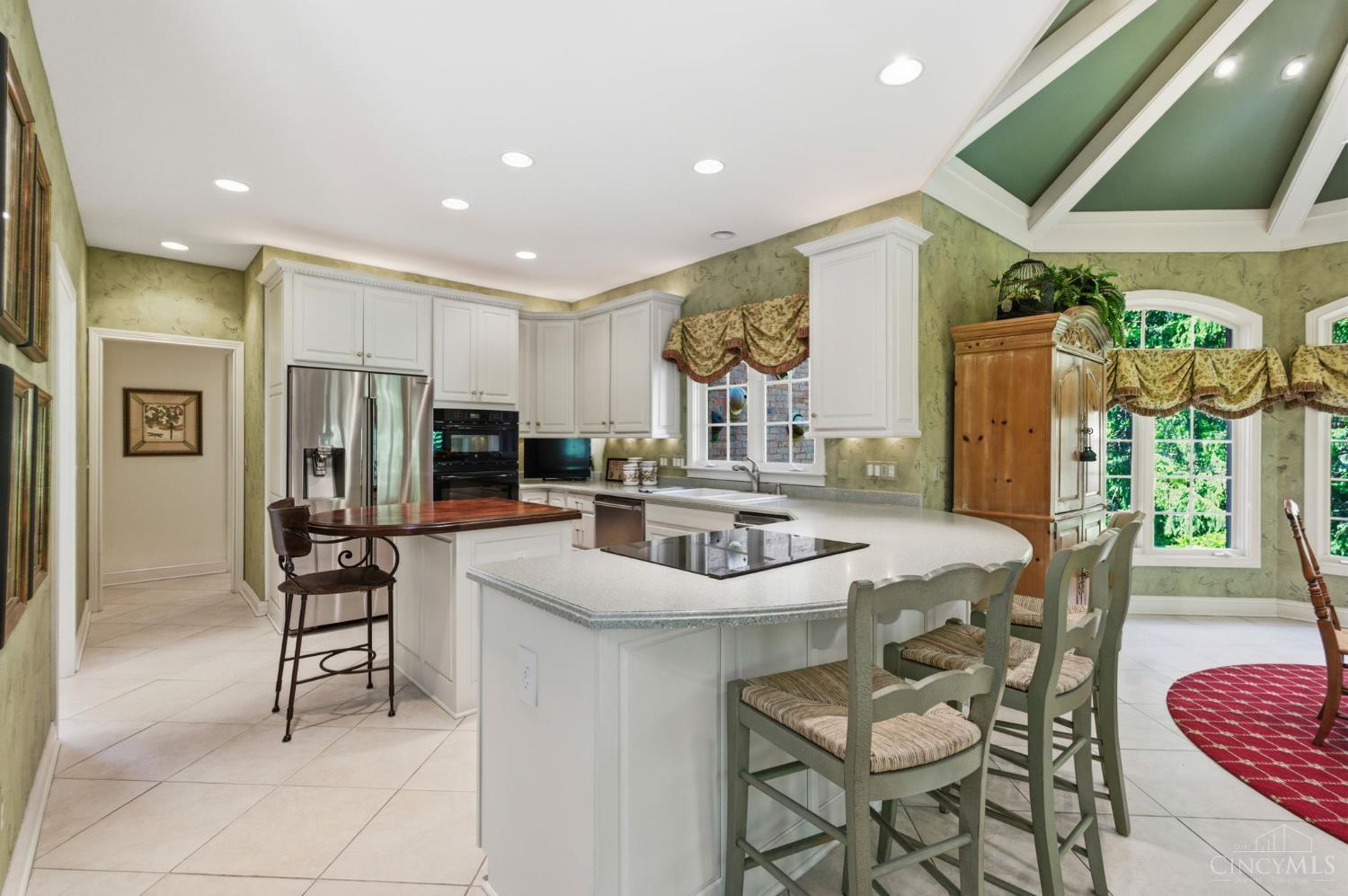 11 Camargo Canyon Drive