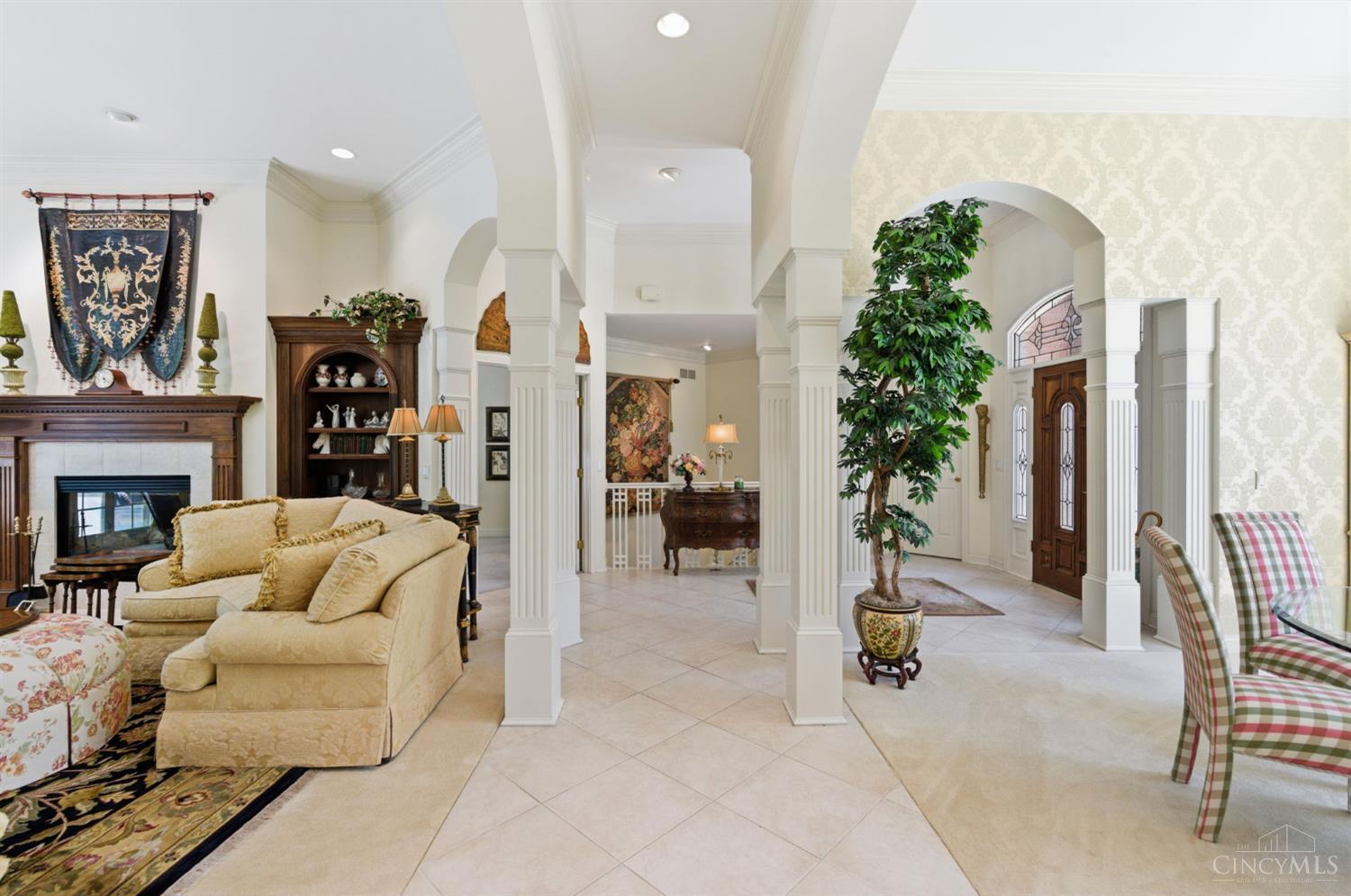 11 Camargo Canyon Drive