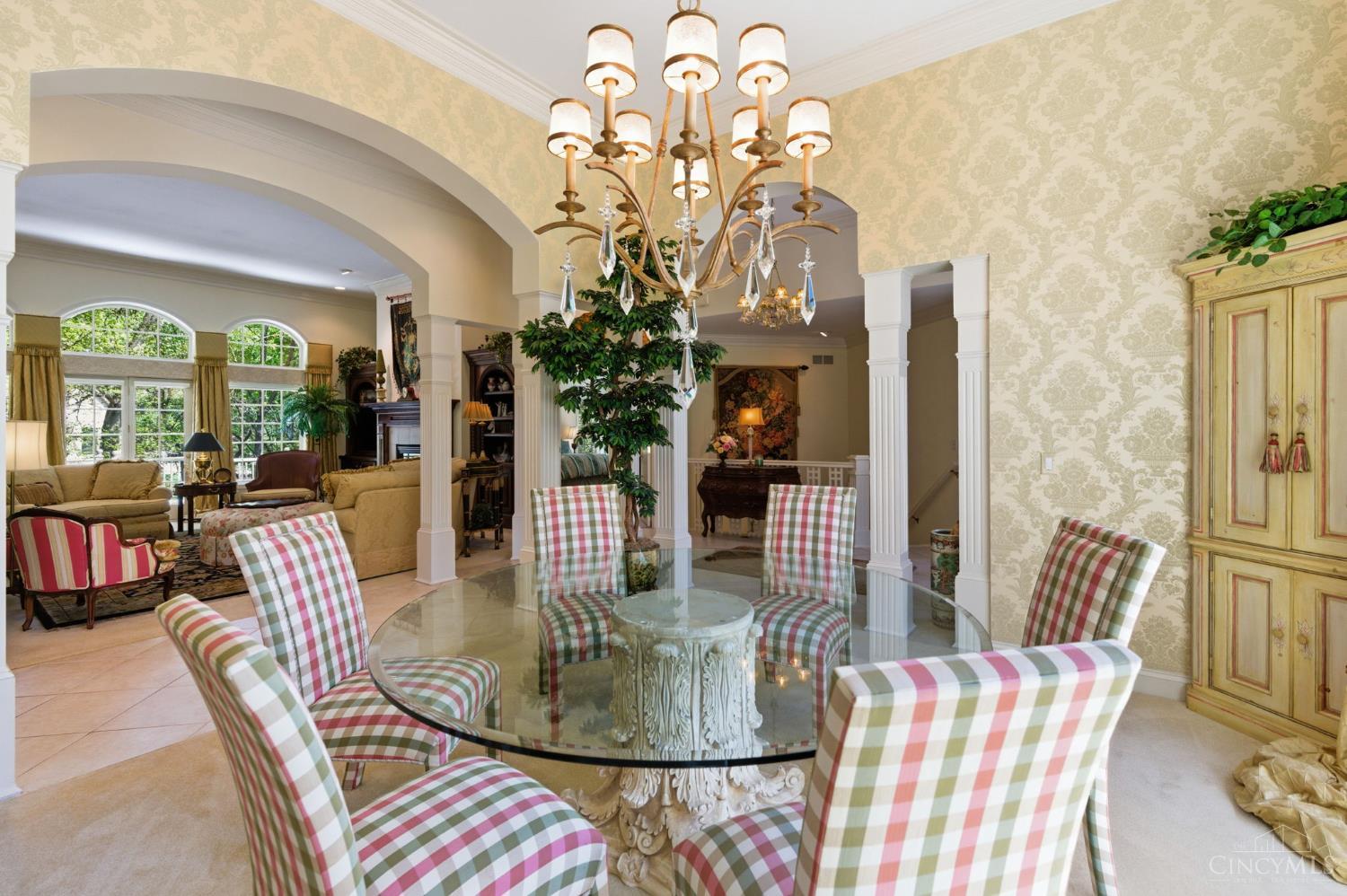 11 Camargo Canyon Drive