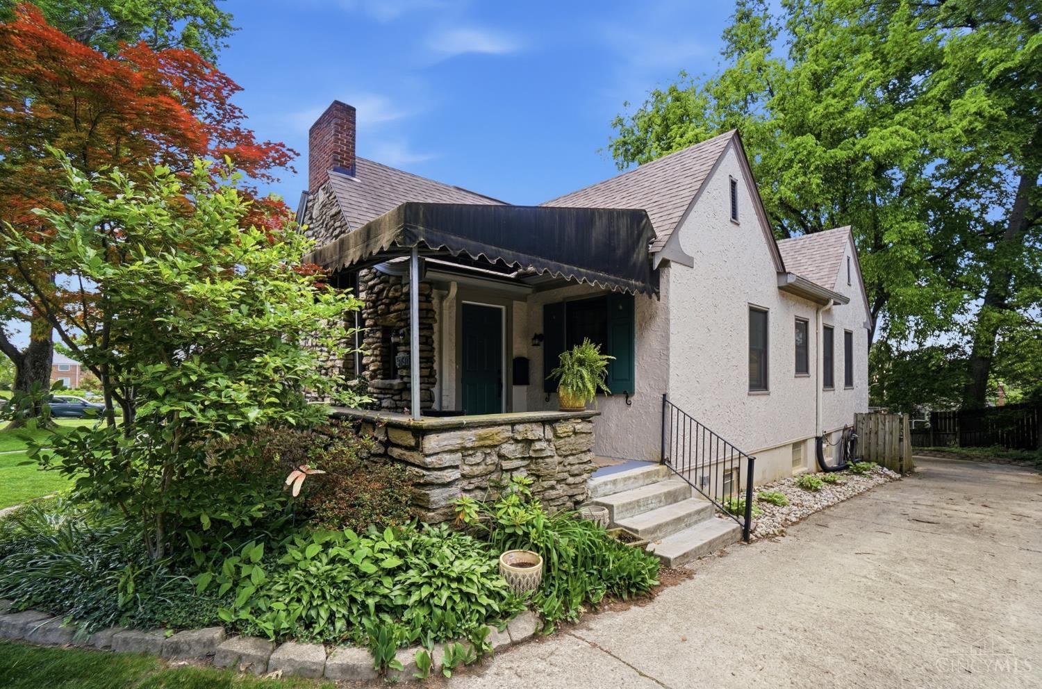 5731 Doerger Lane