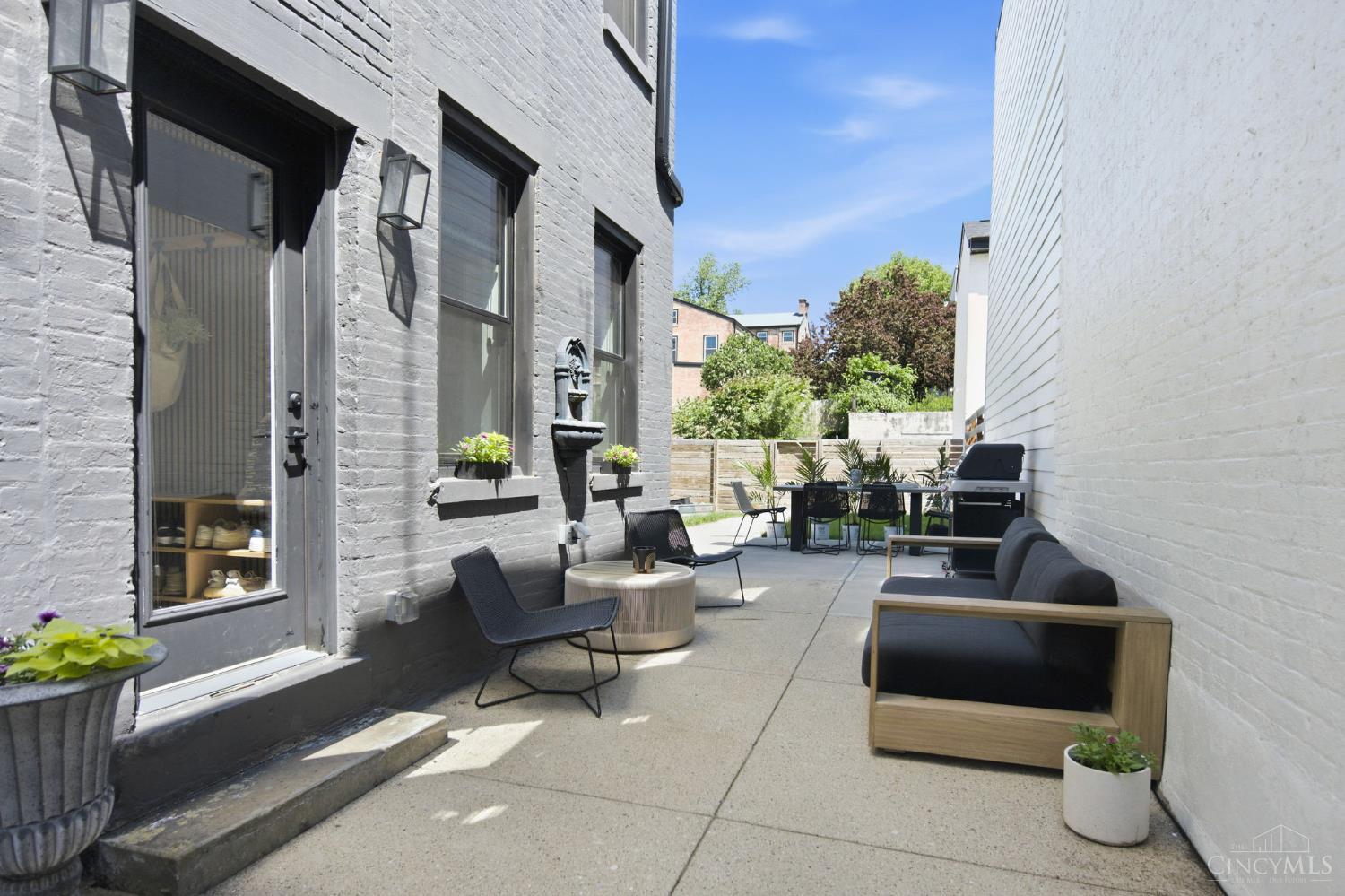 918 York Street