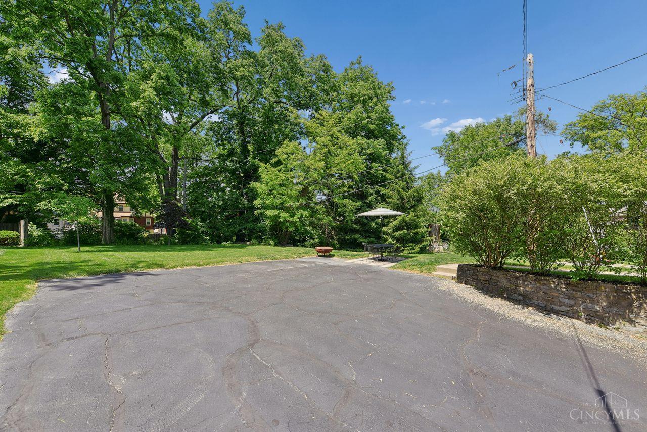 3859 Drakewood Drive