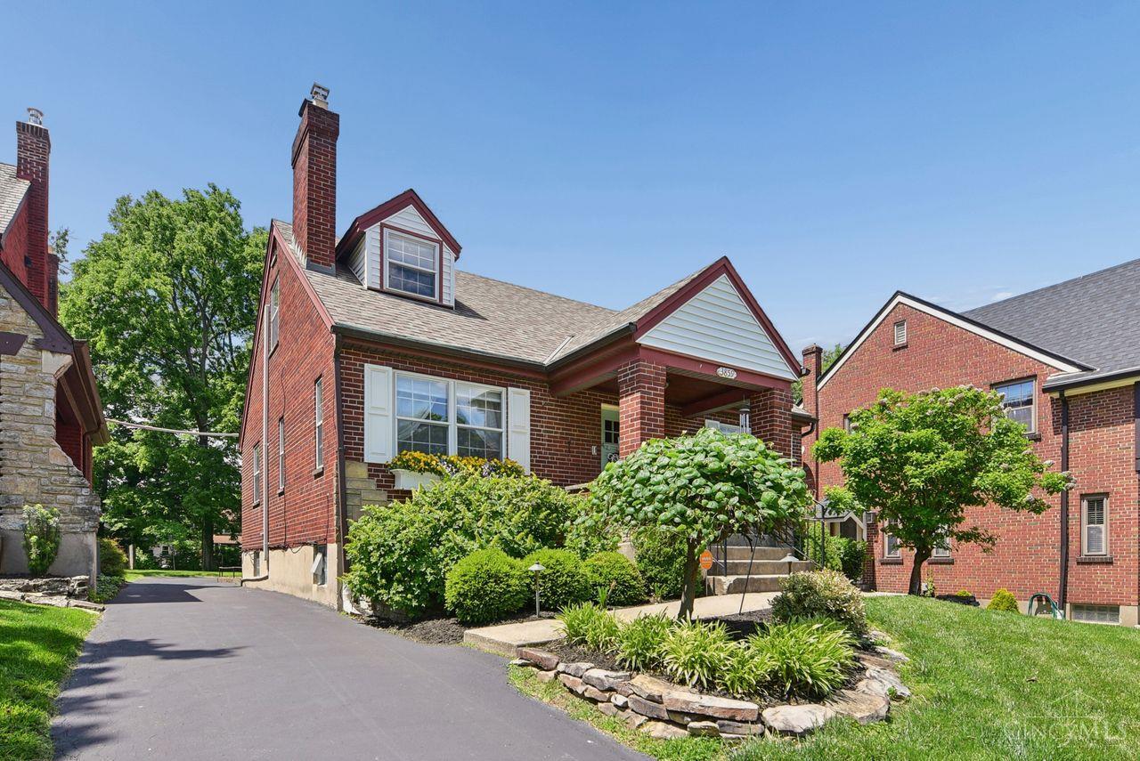 3859 Drakewood Drive