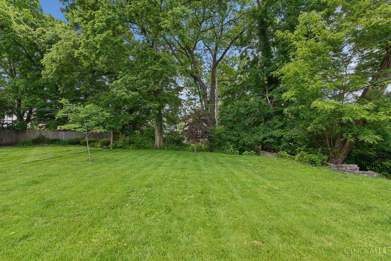 3859 Drakewood Drive