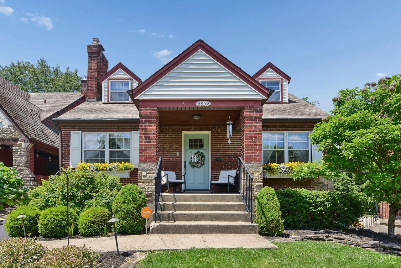 3859 Drakewood Drive