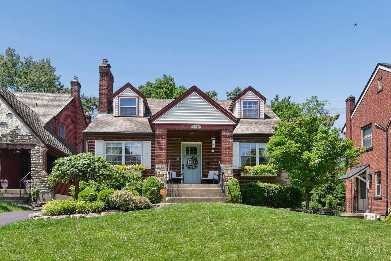 3859 Drakewood Drive