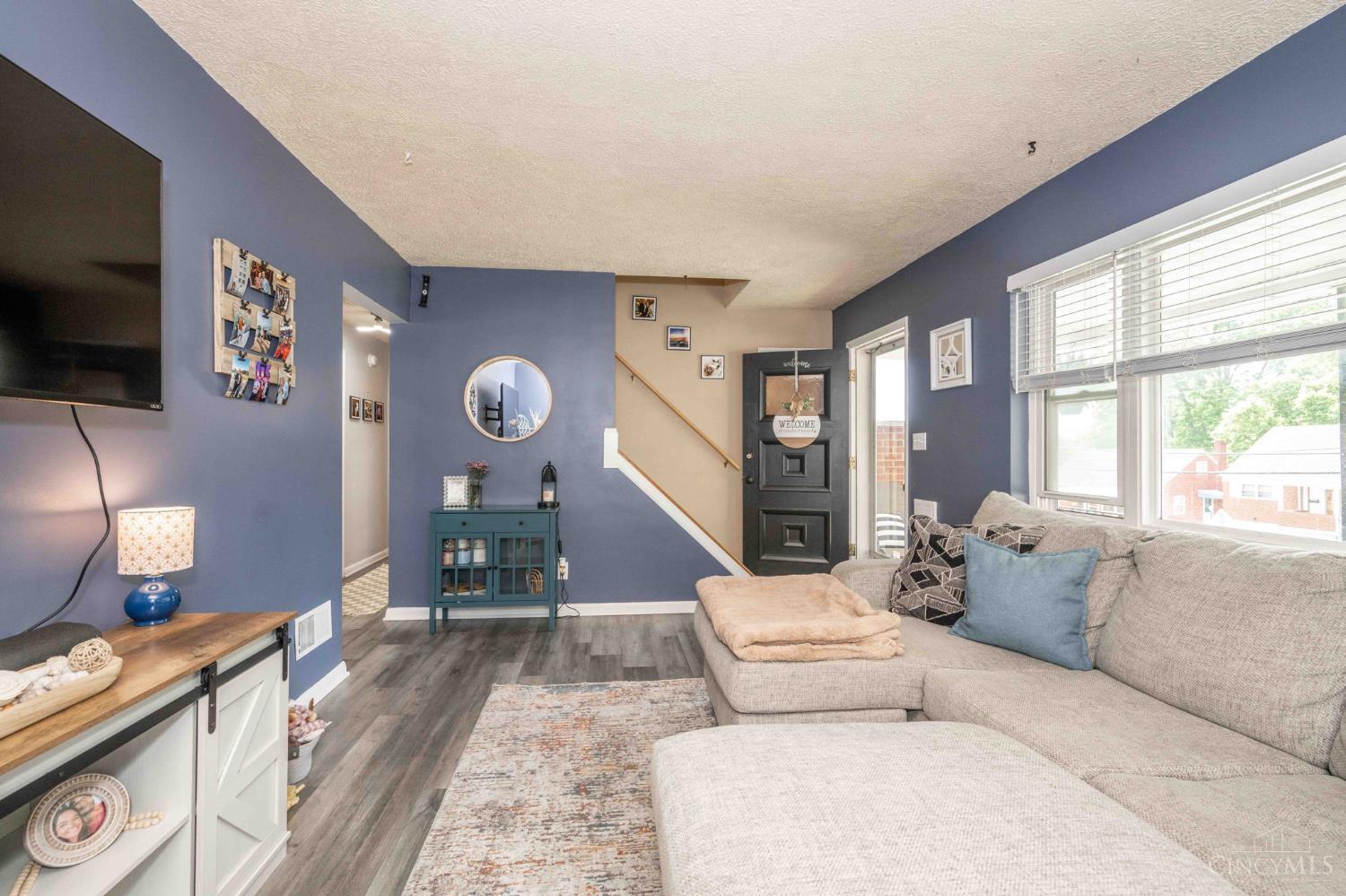 5542 Lawrence Road