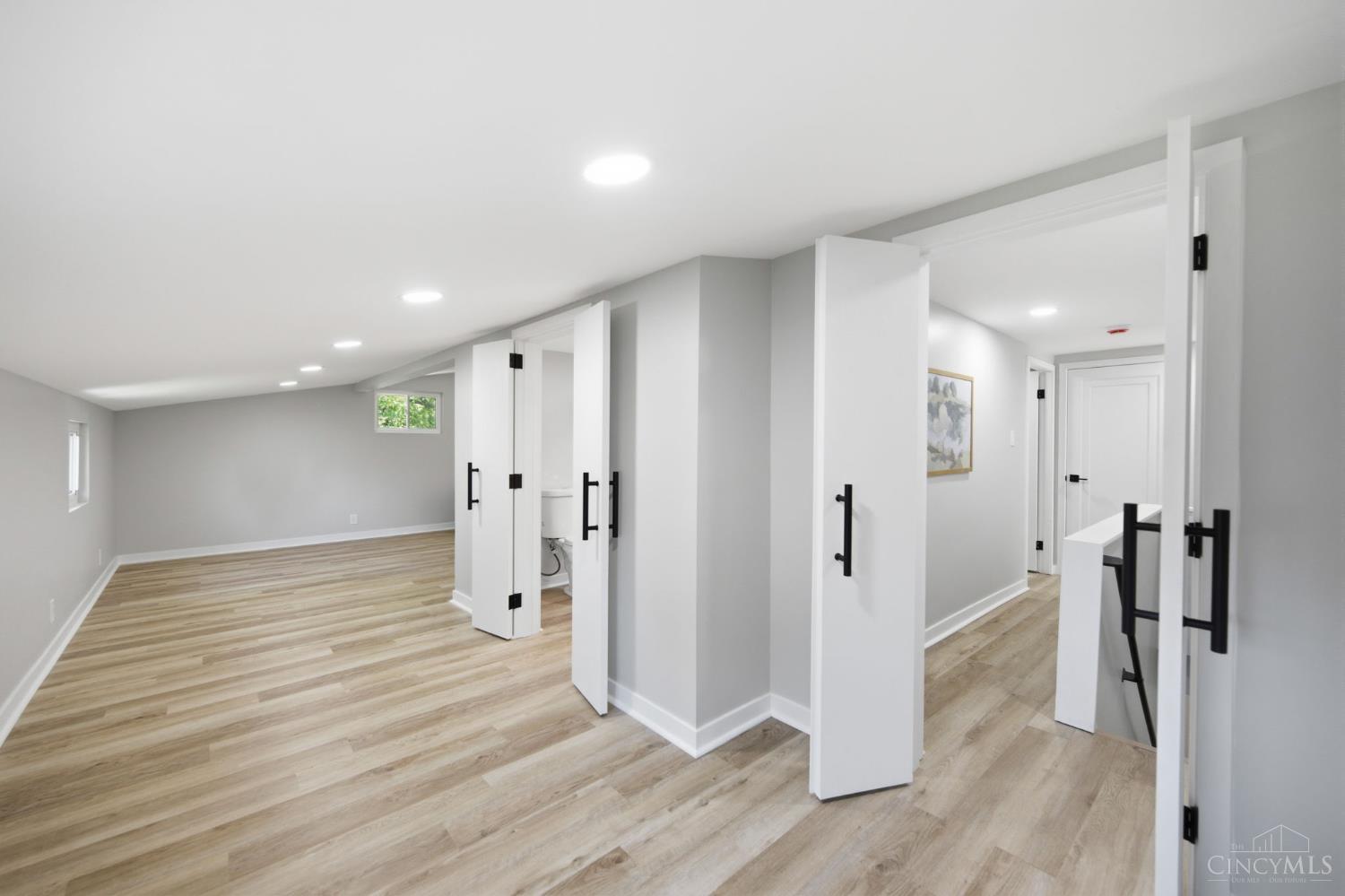 8801 Plainfield Road