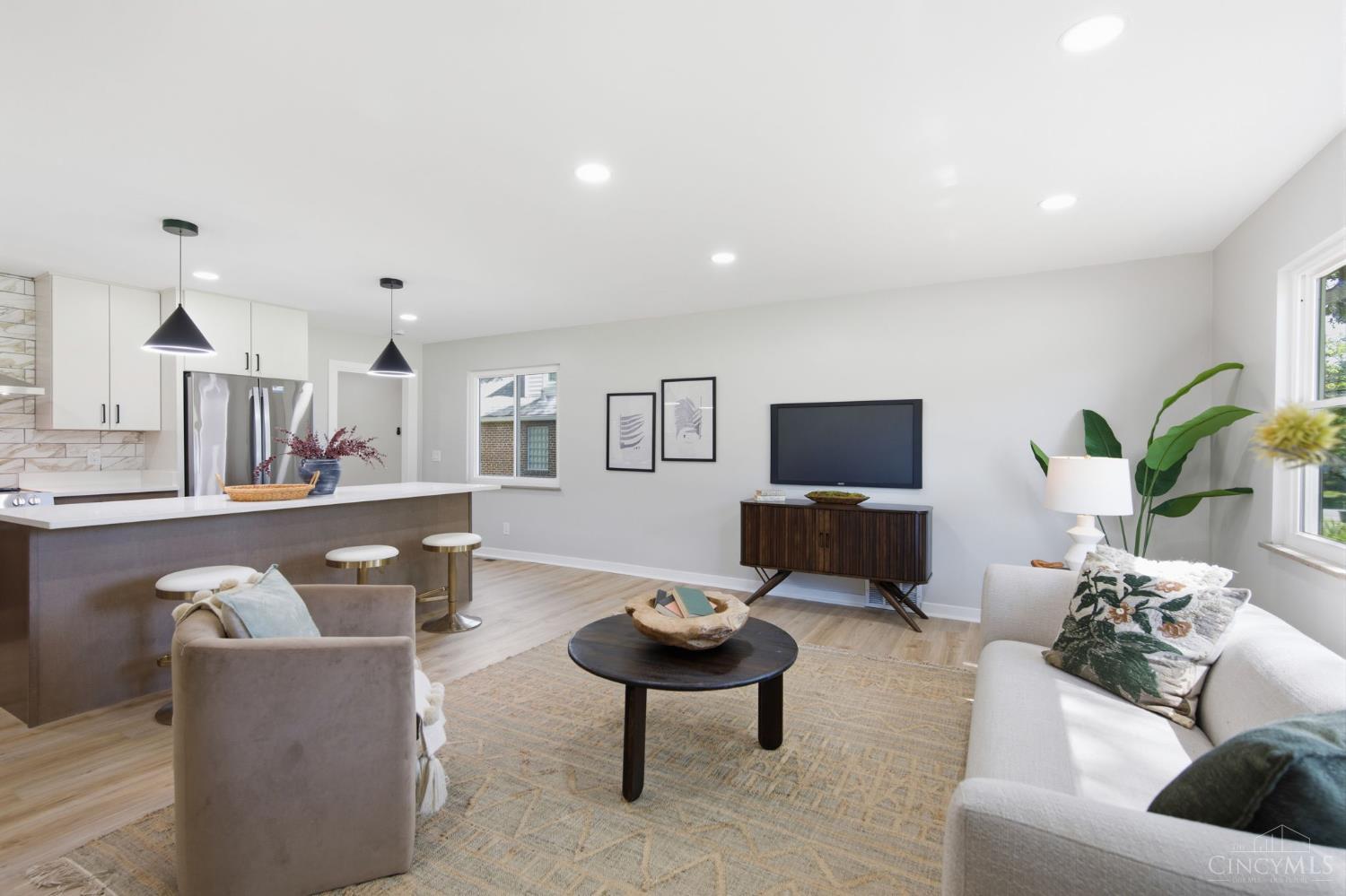 8801 Plainfield Road