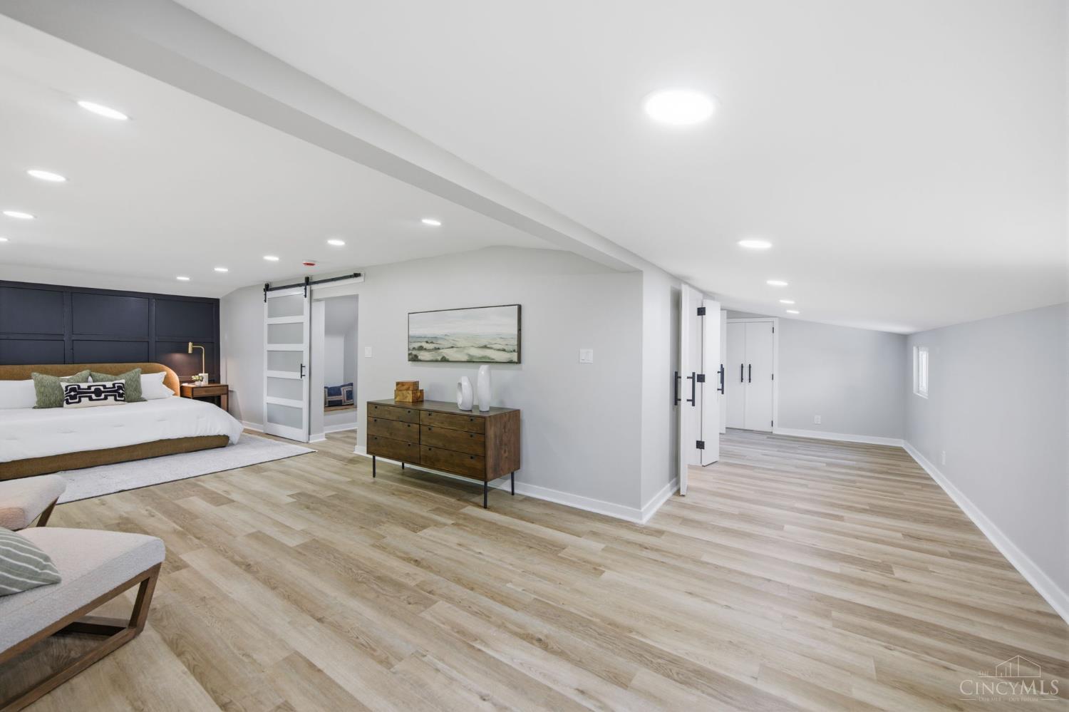 8801 Plainfield Road