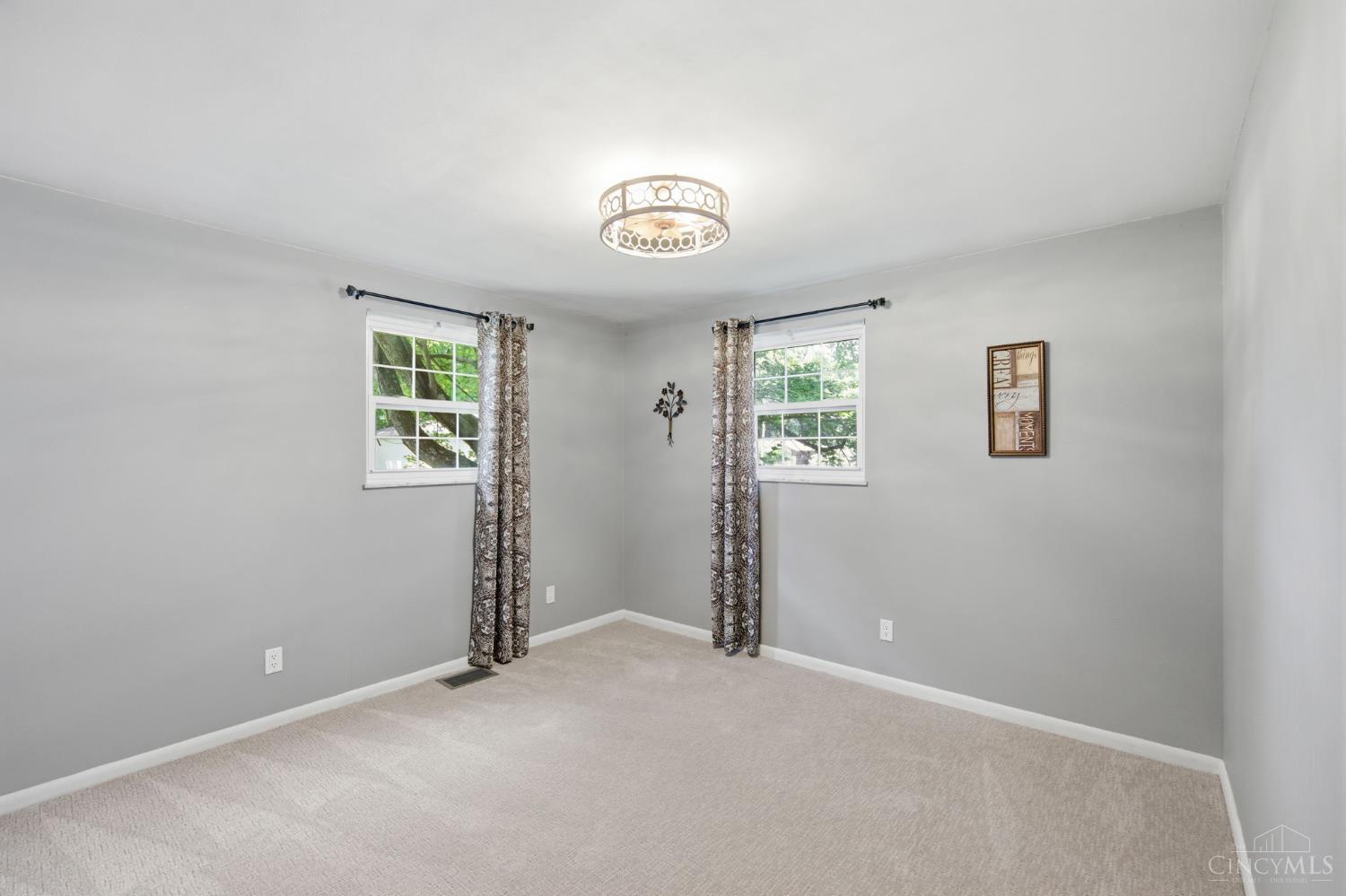 5779 Wolfpen-Pleasant Hill Road