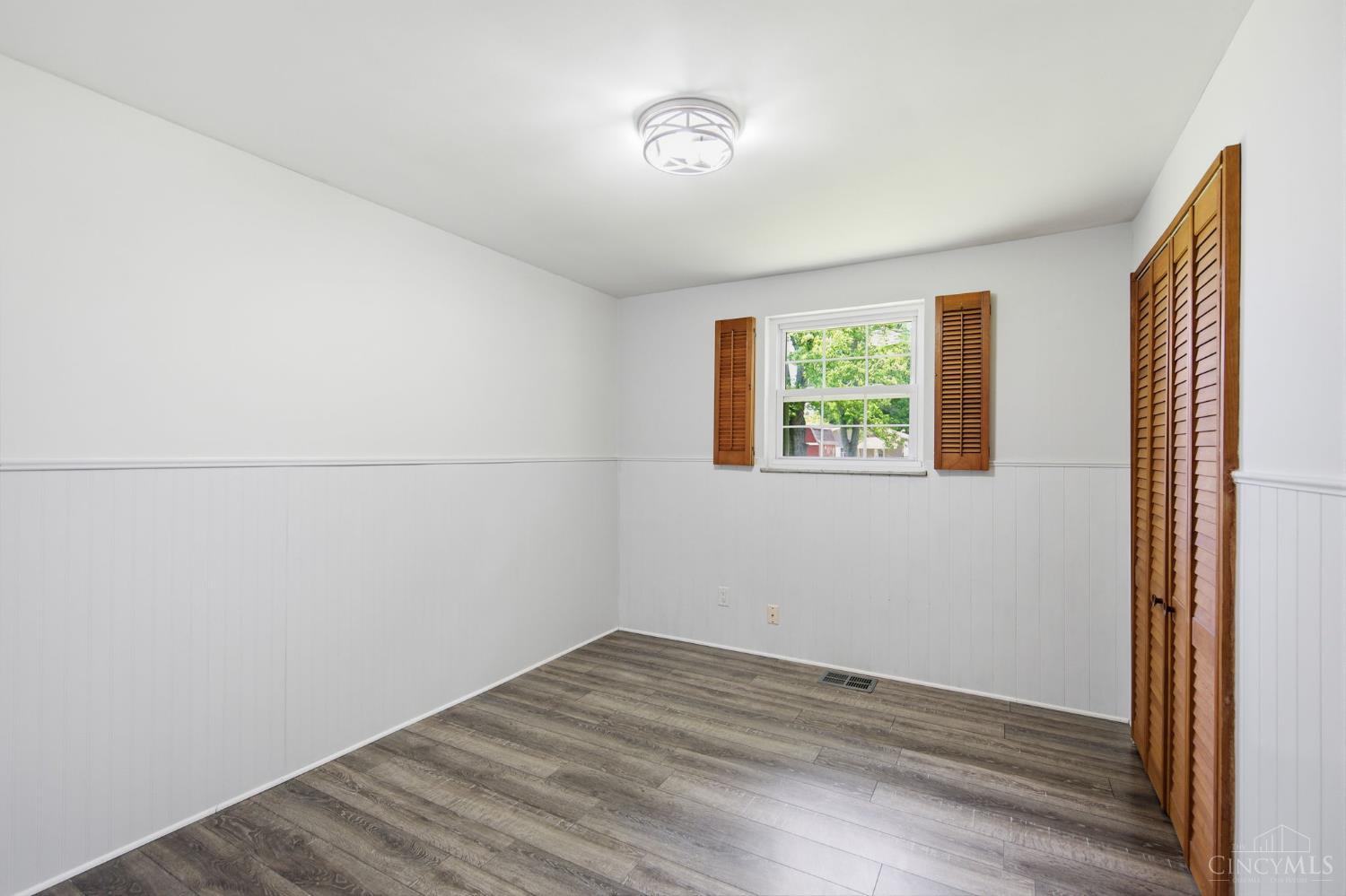 5779 Wolfpen-Pleasant Hill Road