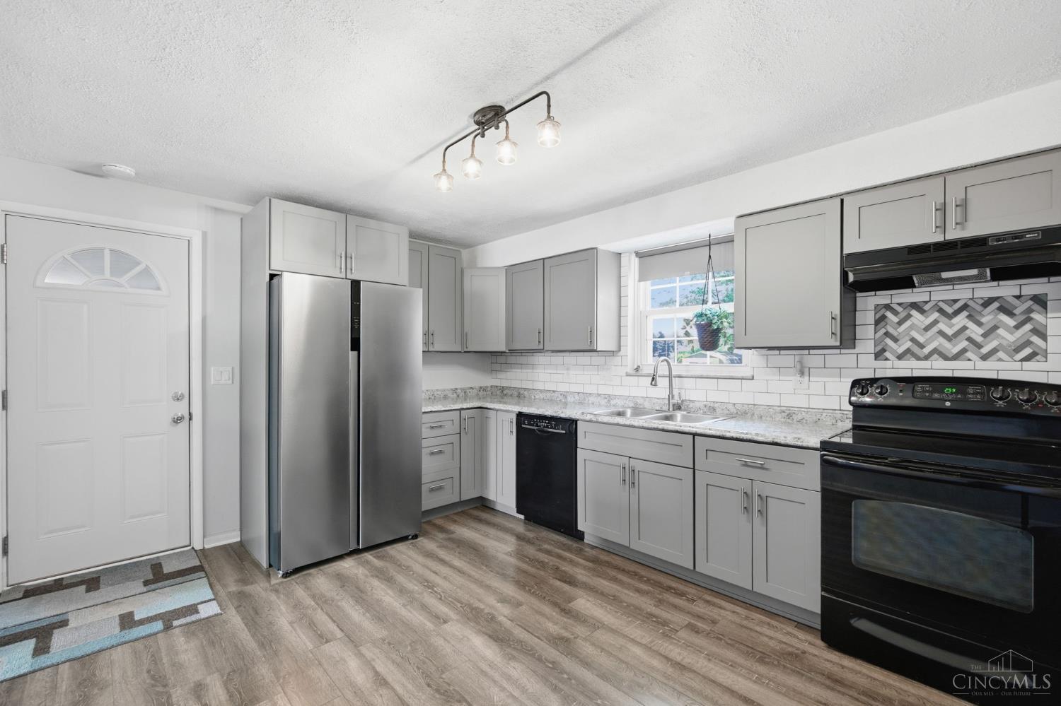 5779 Wolfpen-Pleasant Hill Road