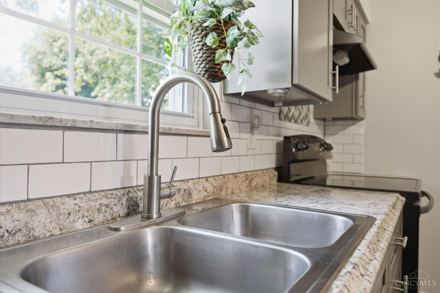 5779 Wolfpen-Pleasant Hill Road