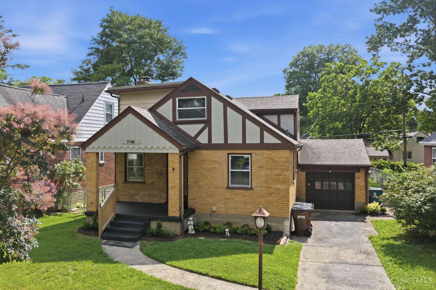 7149 Garden Road