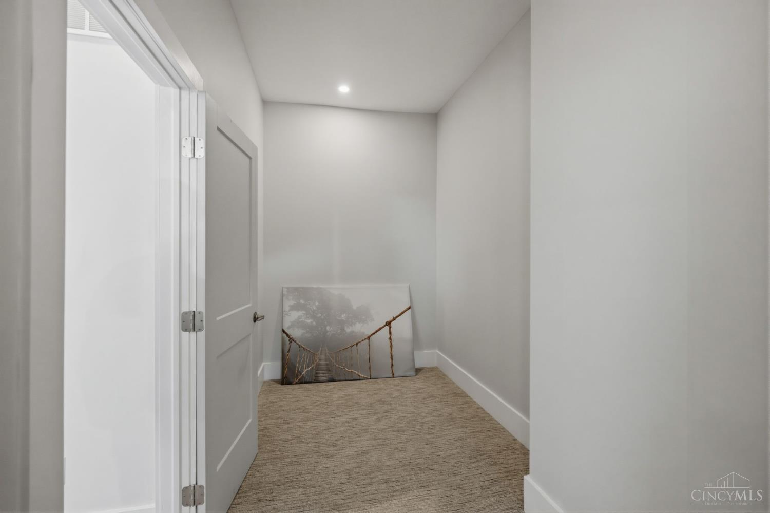 915 Vine Street Unit: 401