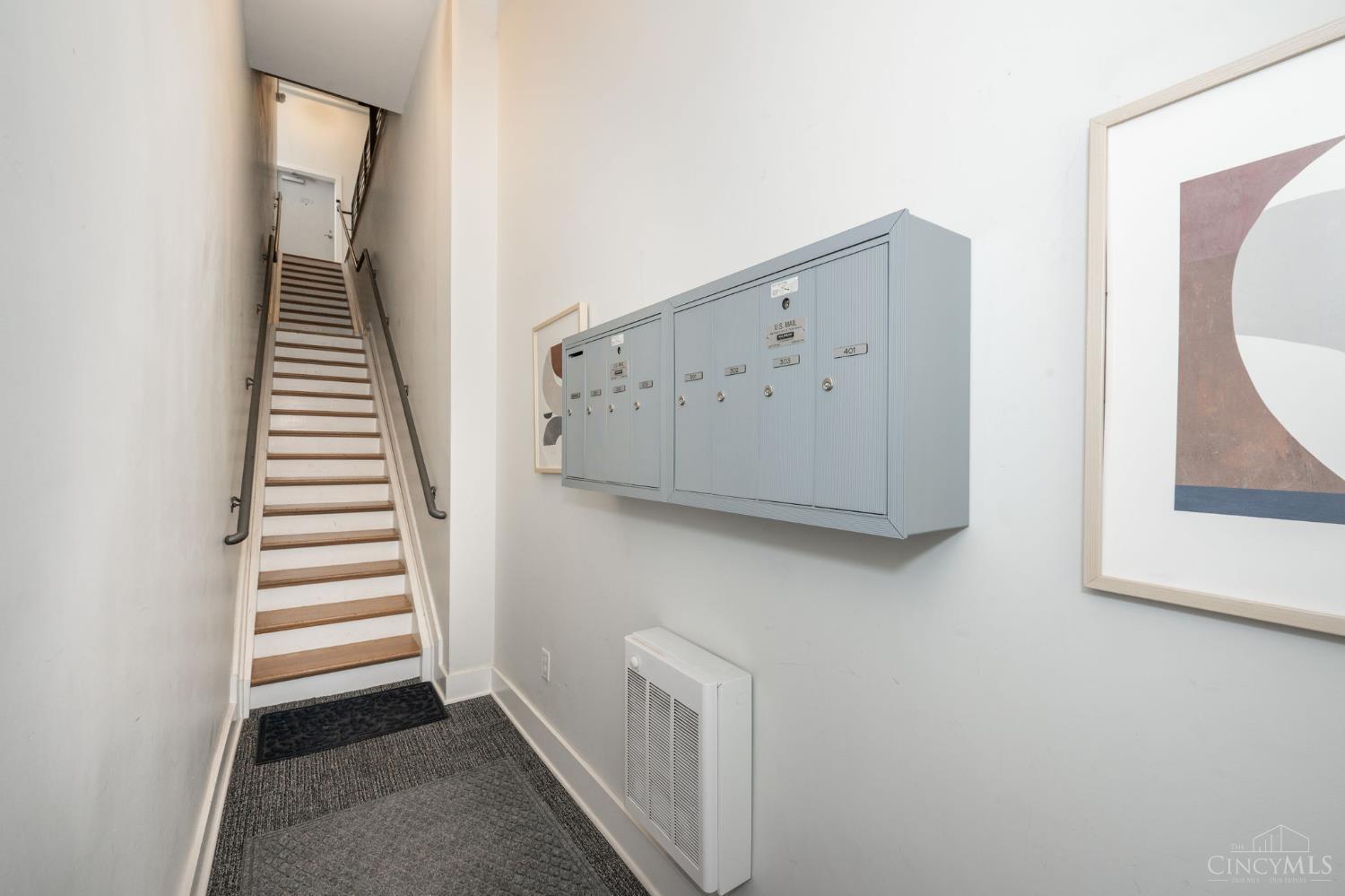 915 Vine Street Unit: 401