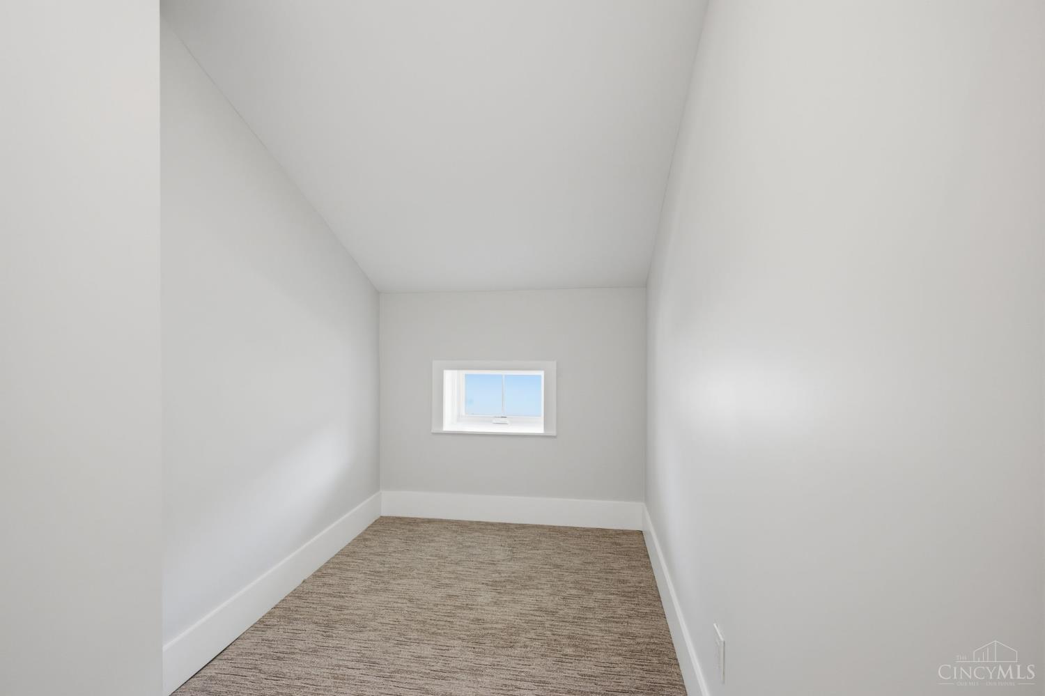 915 Vine Street Unit: 401