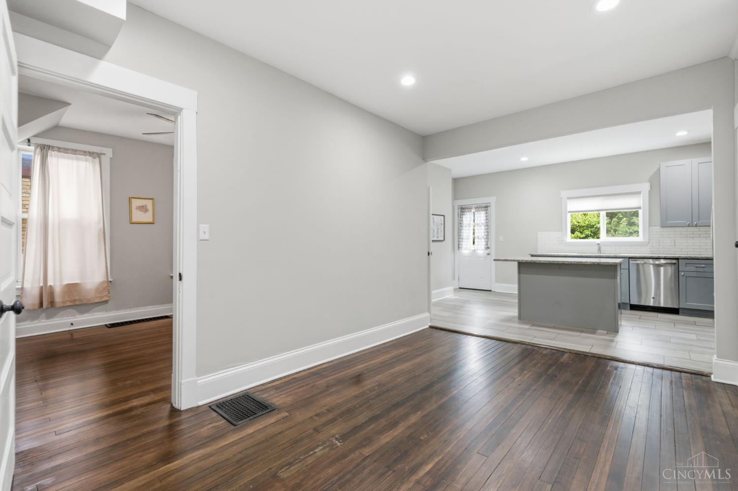 434 Considine Avenue