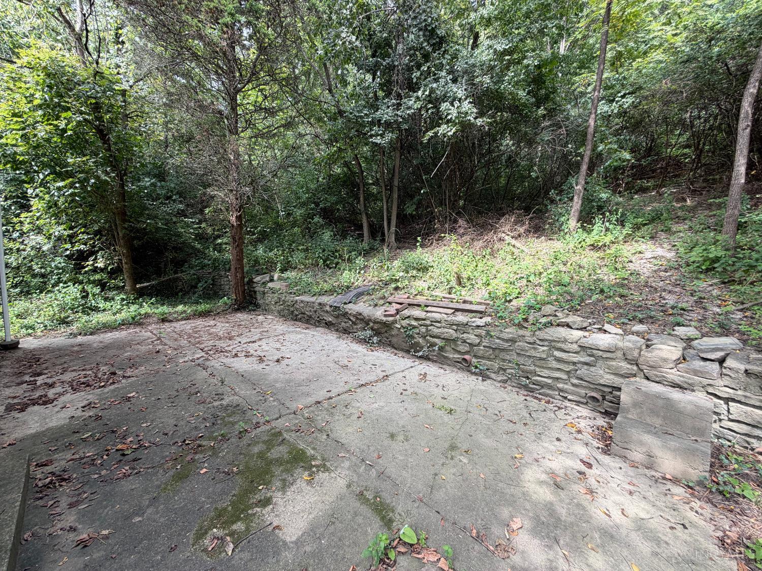 660 Steiner Avenue
