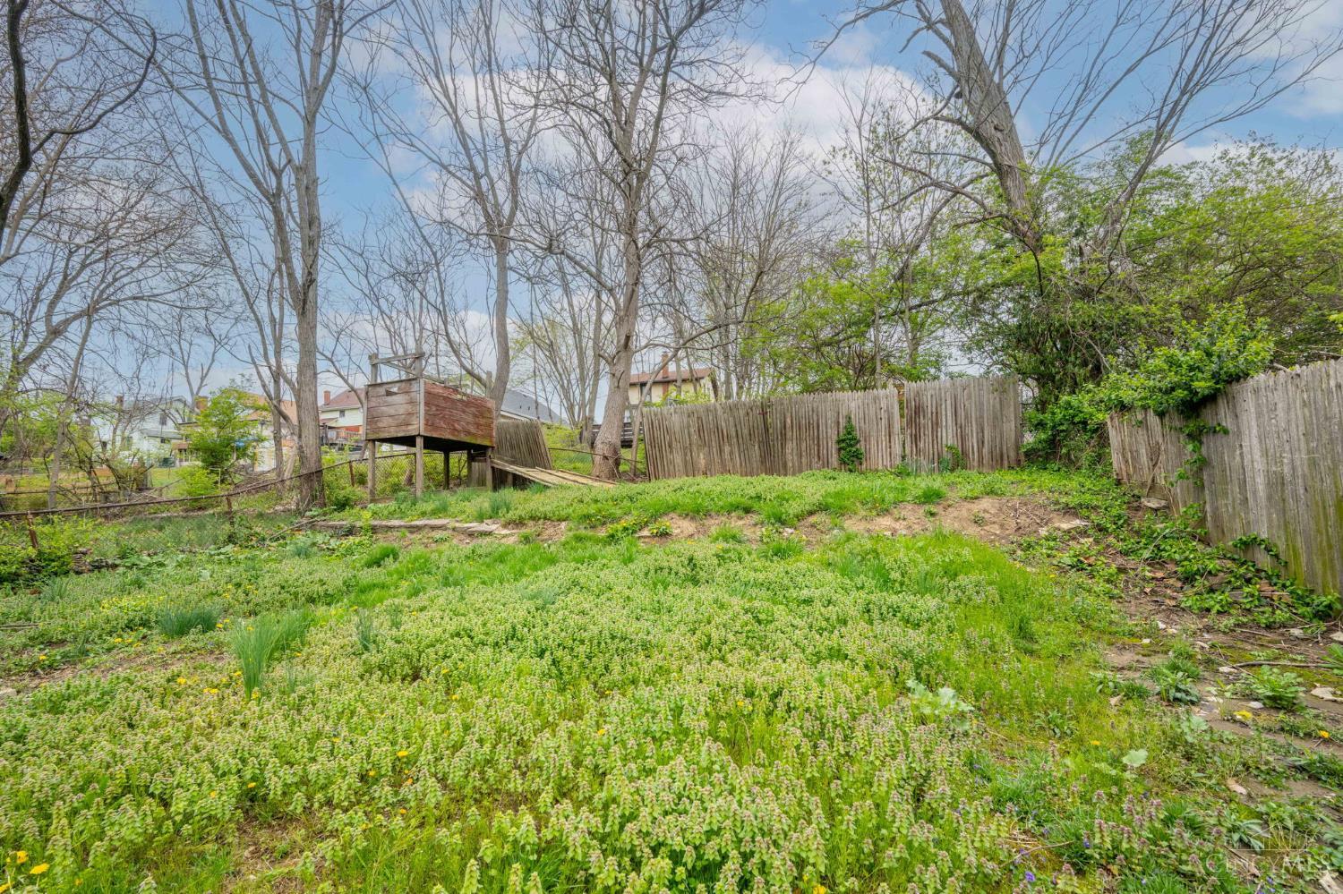 4526 Clearview Avenue