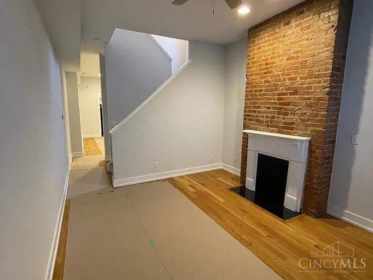 2807 Price Avenue