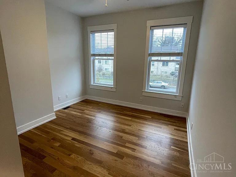 2807 Price Avenue