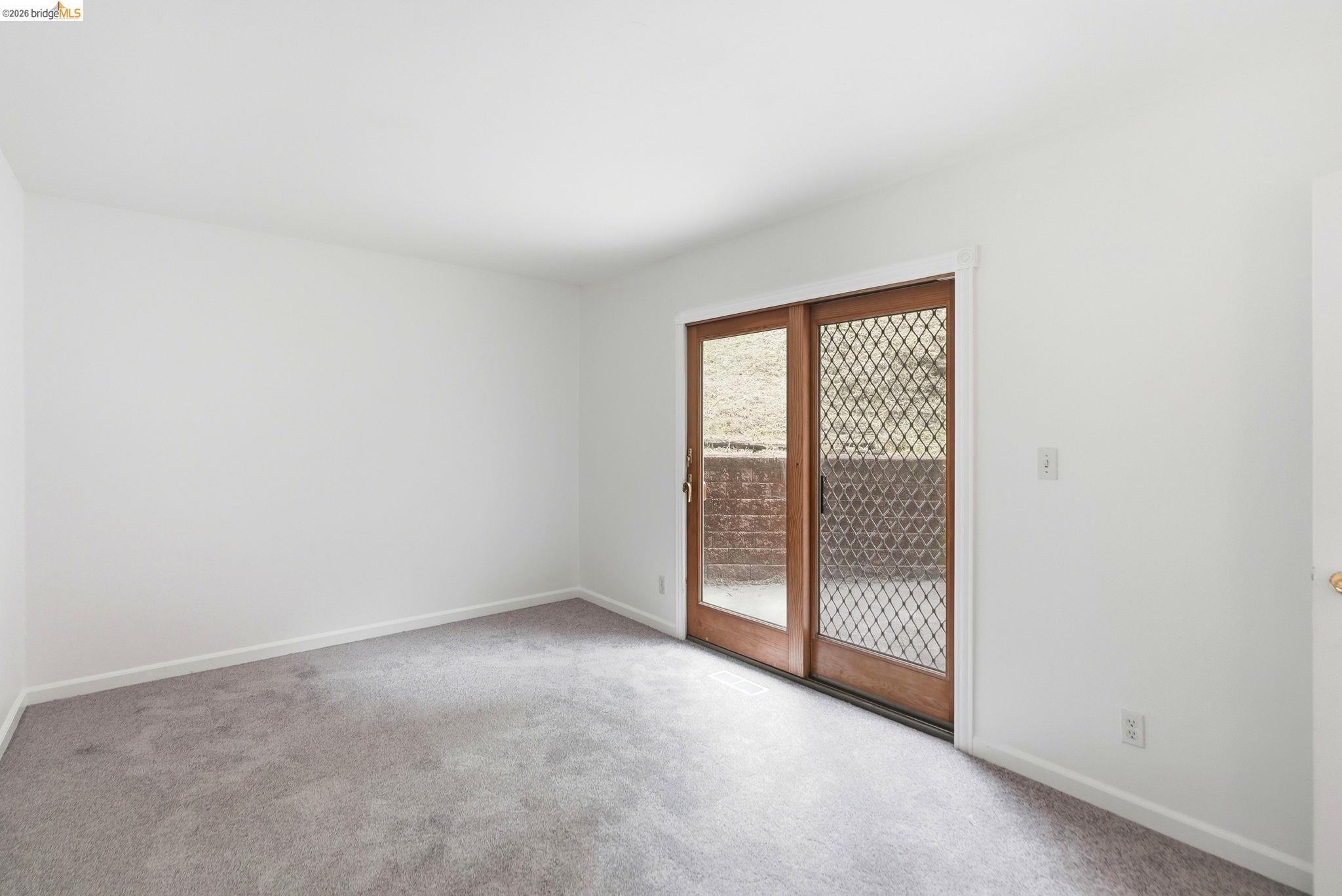 33 Eastwood Ct
