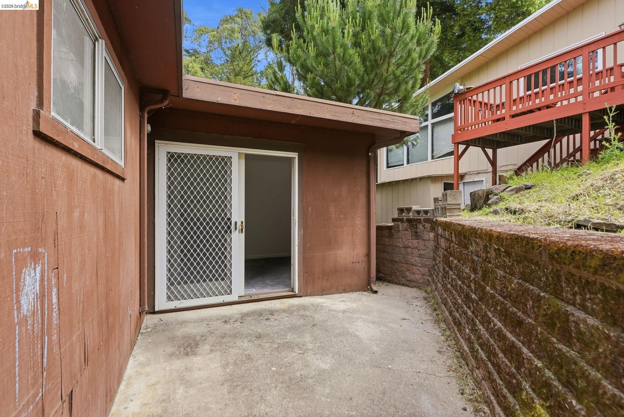 33 Eastwood Ct