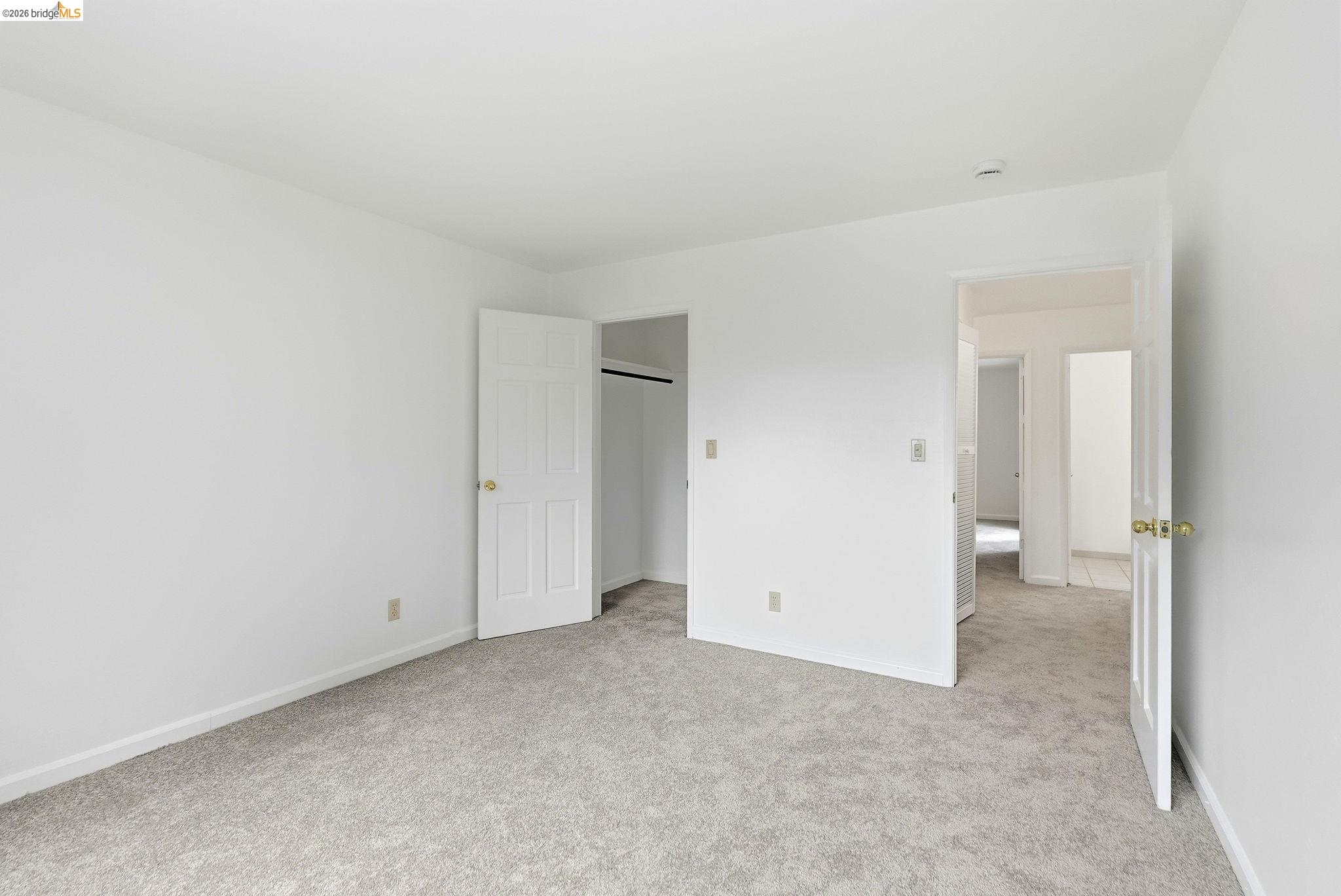 33 Eastwood Ct