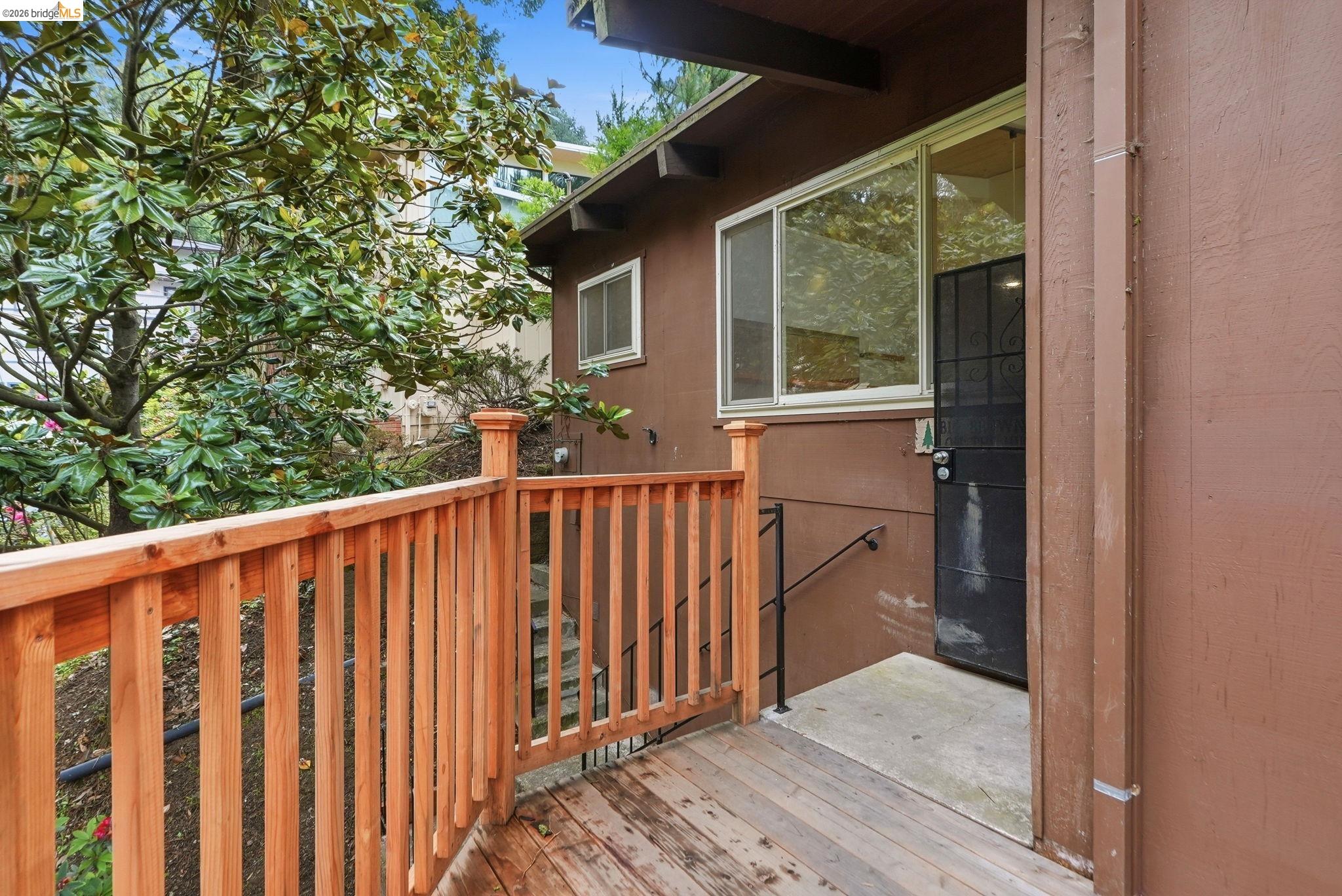 33 Eastwood Ct
