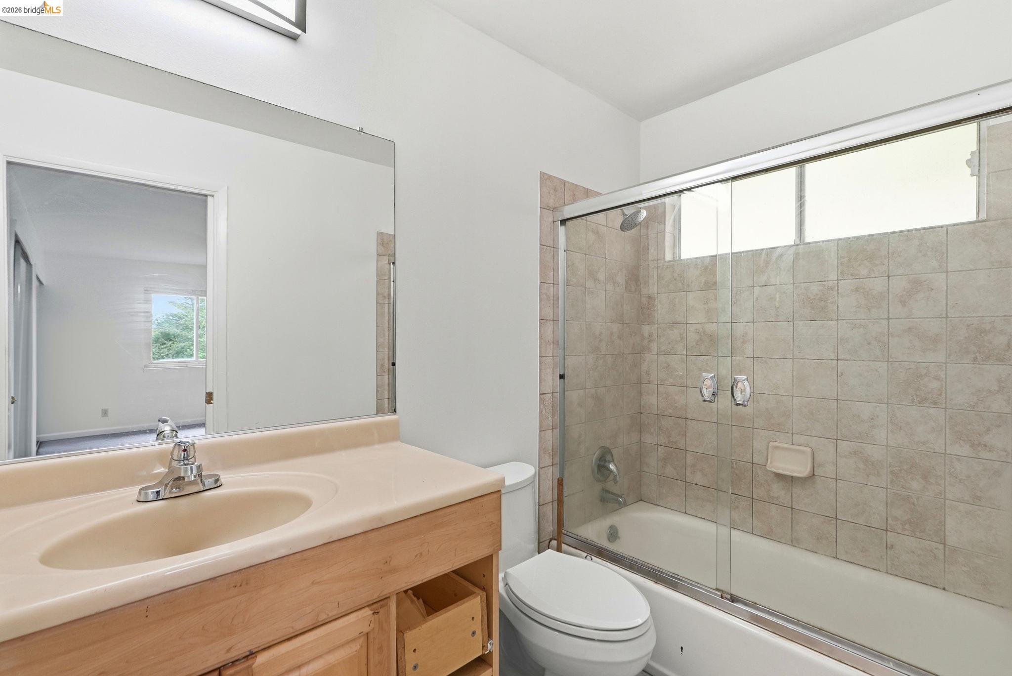 33 Eastwood Ct
