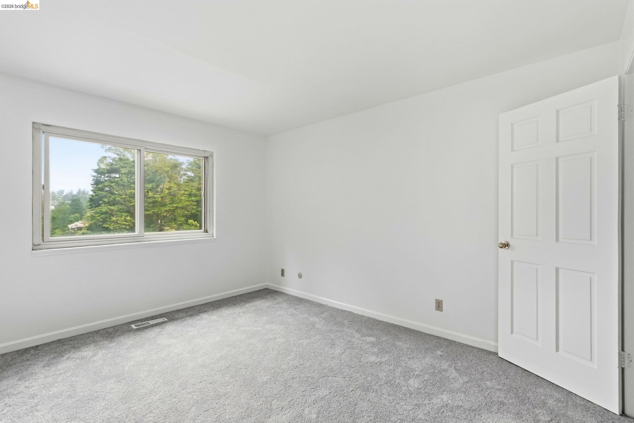 33 Eastwood Ct